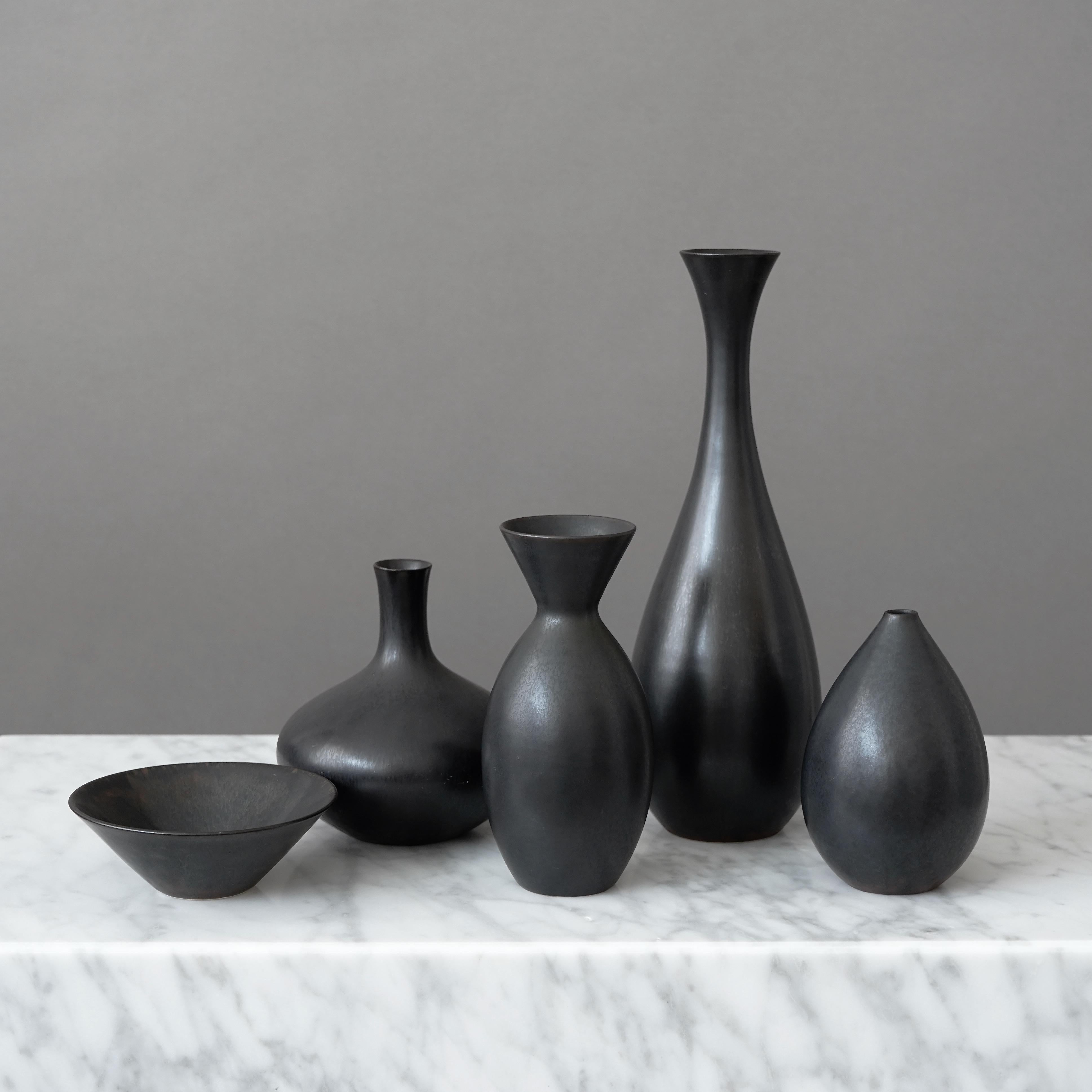 Swedish Set of 5 Black Stoneware Vases by Carl-Harry Stalhane, Rorstrand, Sweden, 1950s For Sale