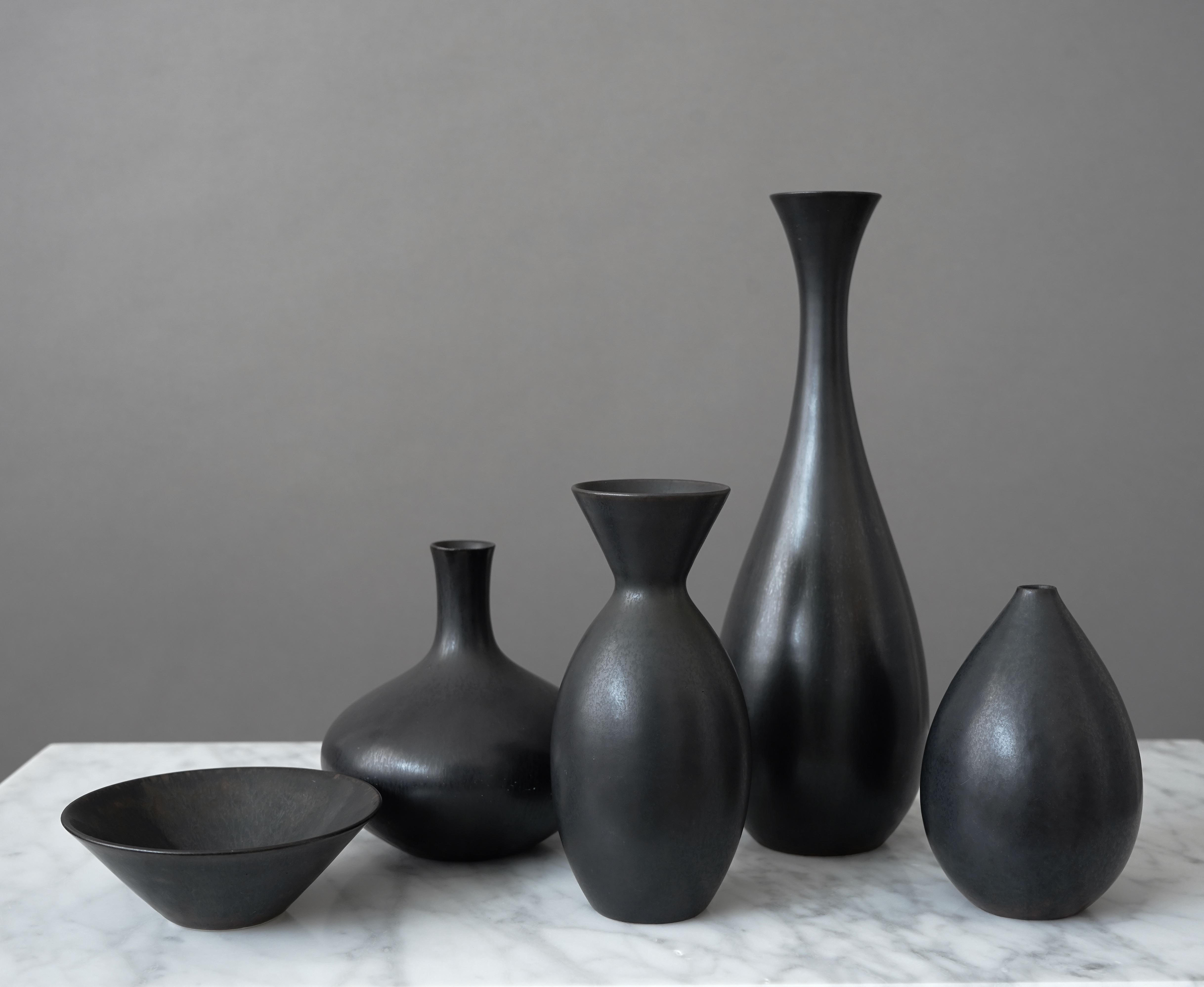 20th Century Set of 5 Black Stoneware Vases by Carl-Harry Stalhane, Rorstrand, Sweden, 1950s For Sale