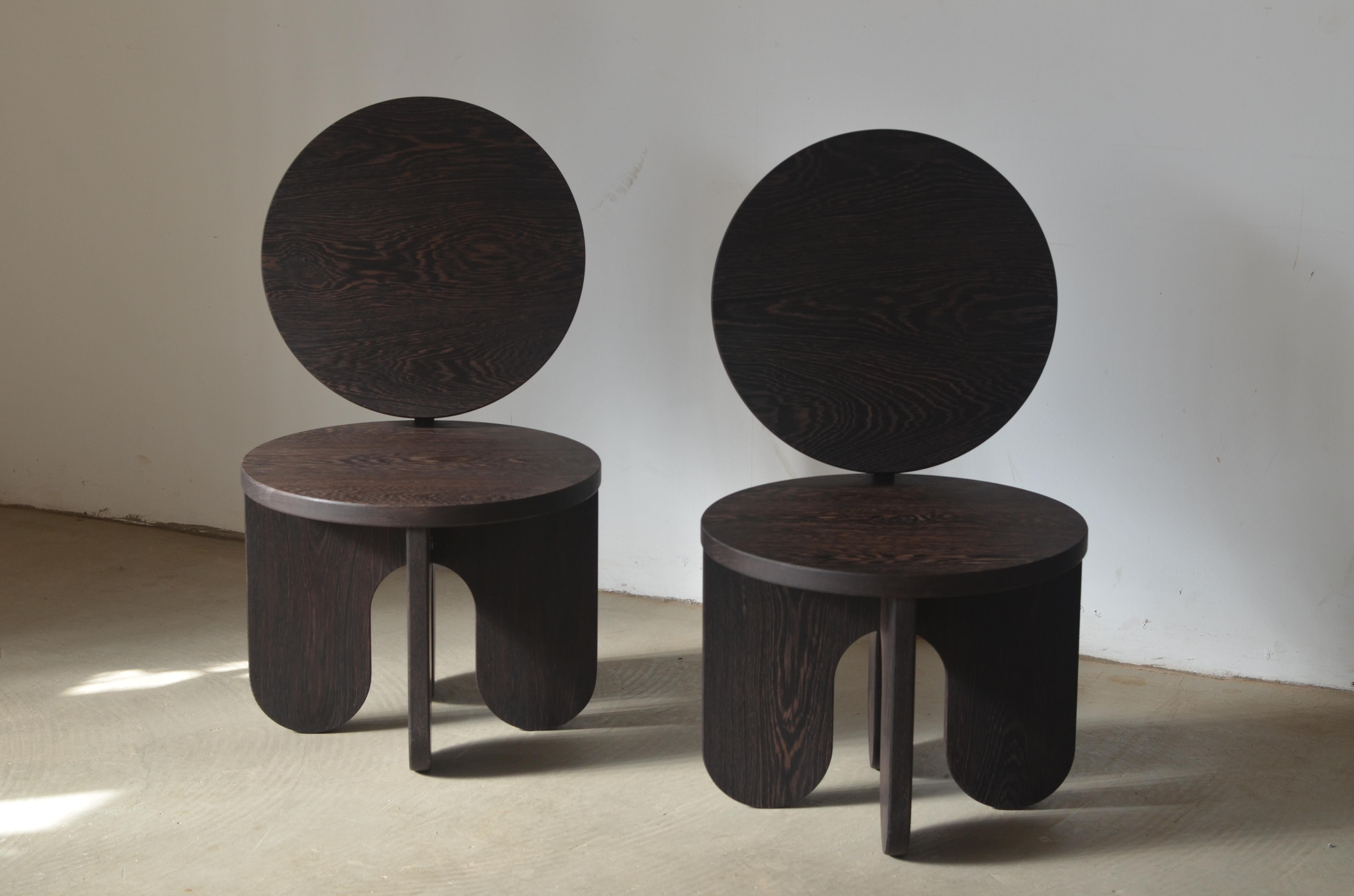 Set of 5 Capsule Stools by Owl For Sale 3