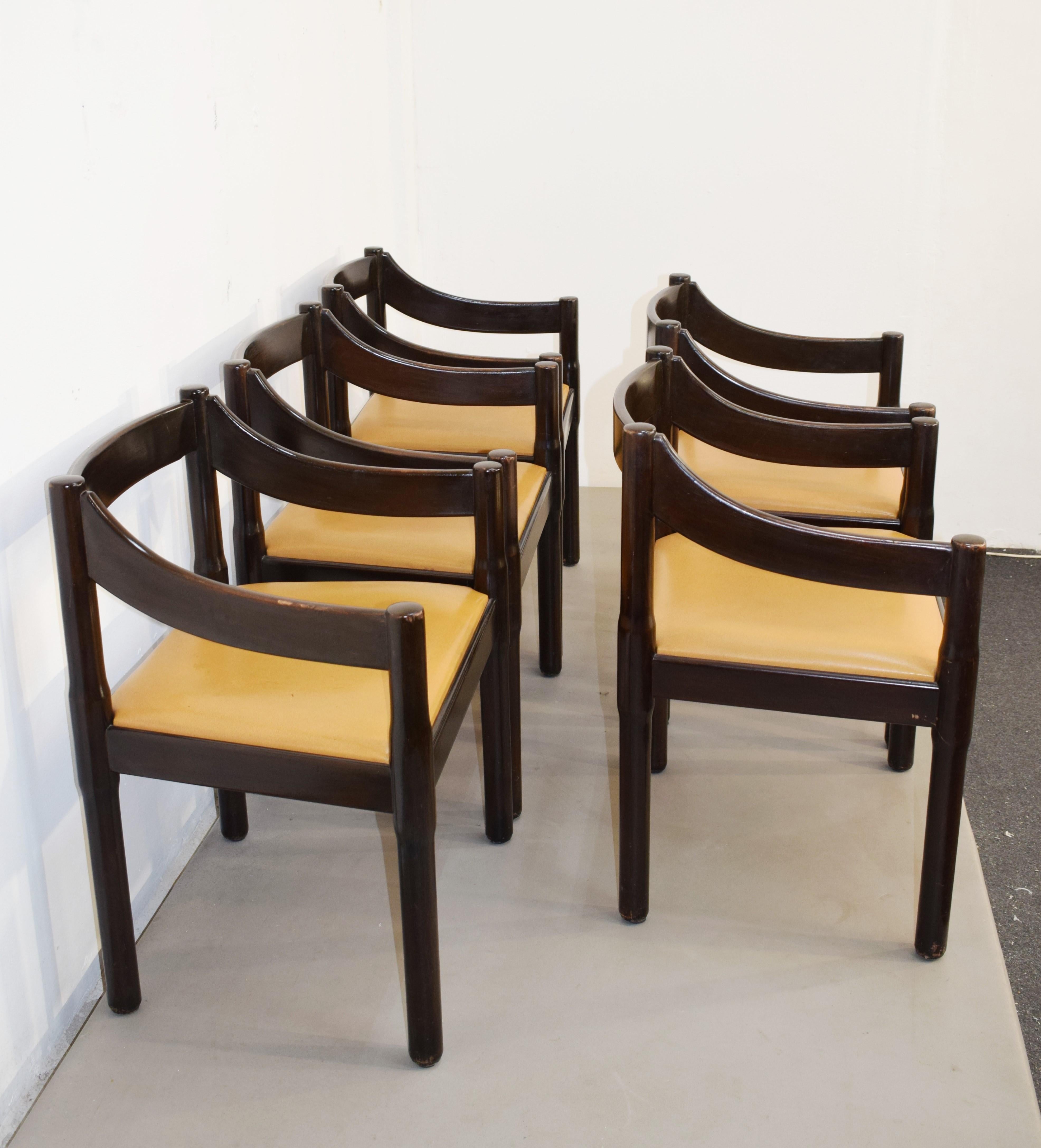 Mid-Century Modern Set of 5 Carimate chairs by Vico Magistretti, Italy, 1960s For Sale