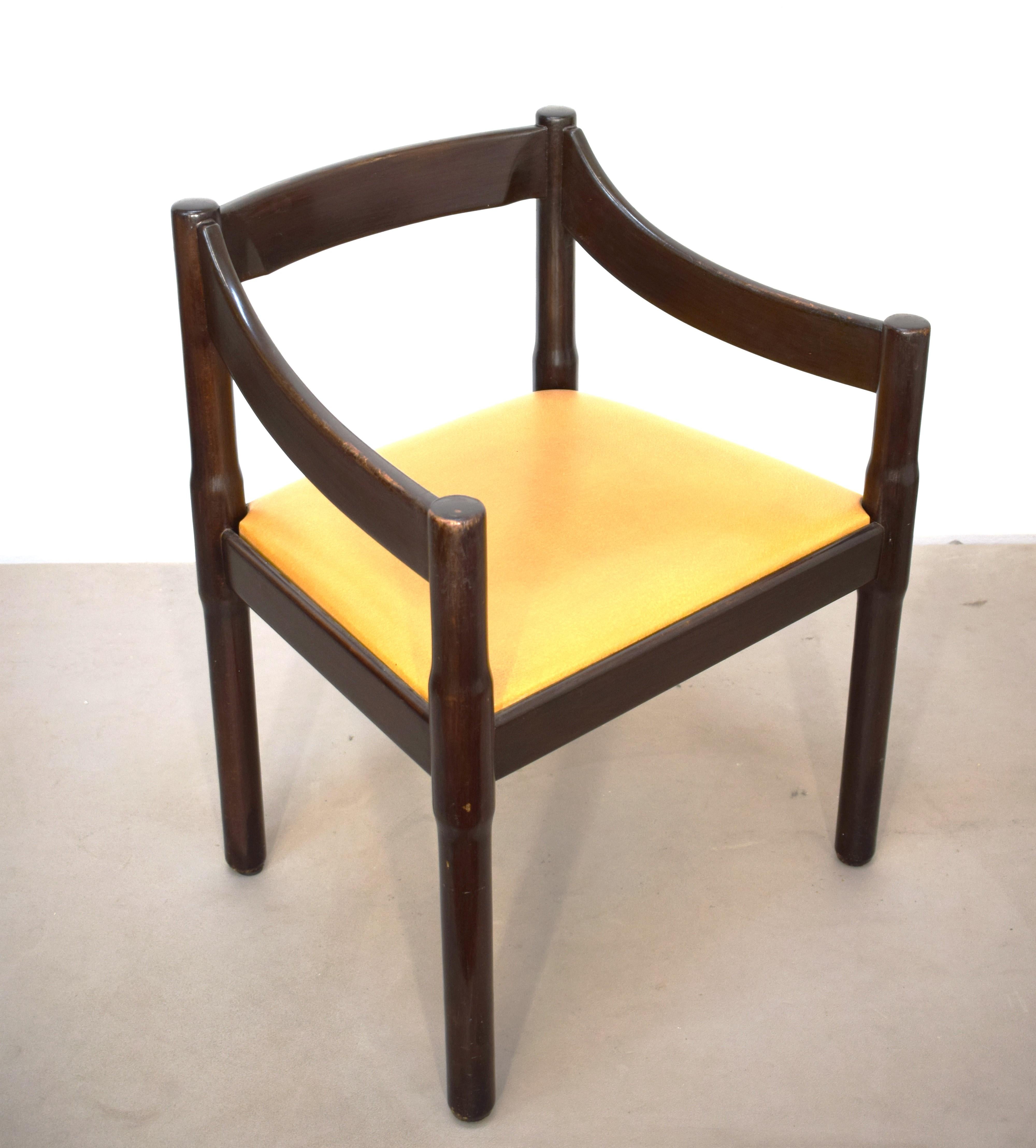 Mid-20th Century Set of 5 Carimate chairs by Vico Magistretti, Italy, 1960s For Sale