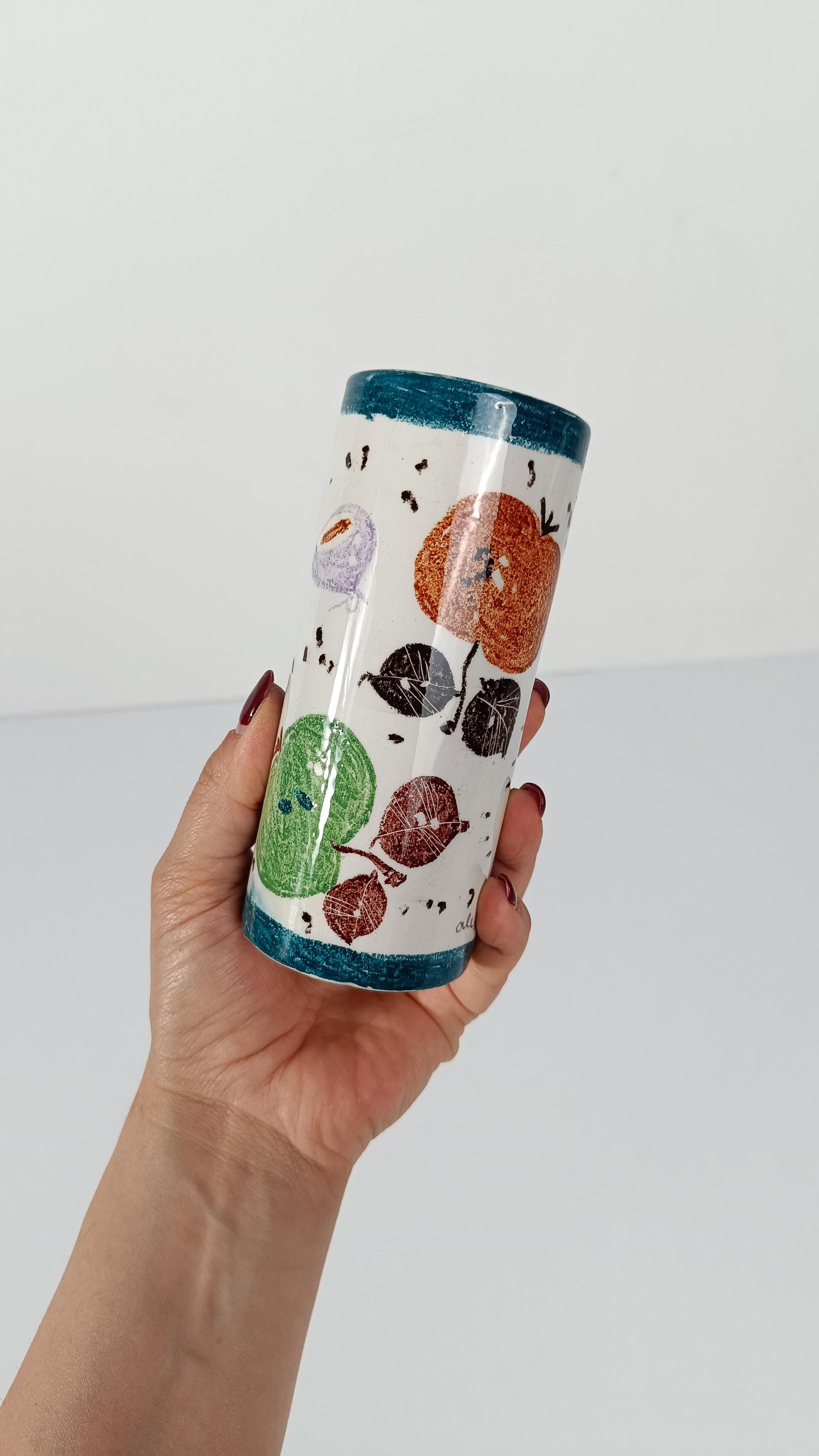 Ensemble de  5 verres à boire en céramique, décoration de fruits peinte à la main, Italie, années 50 en vente 6
