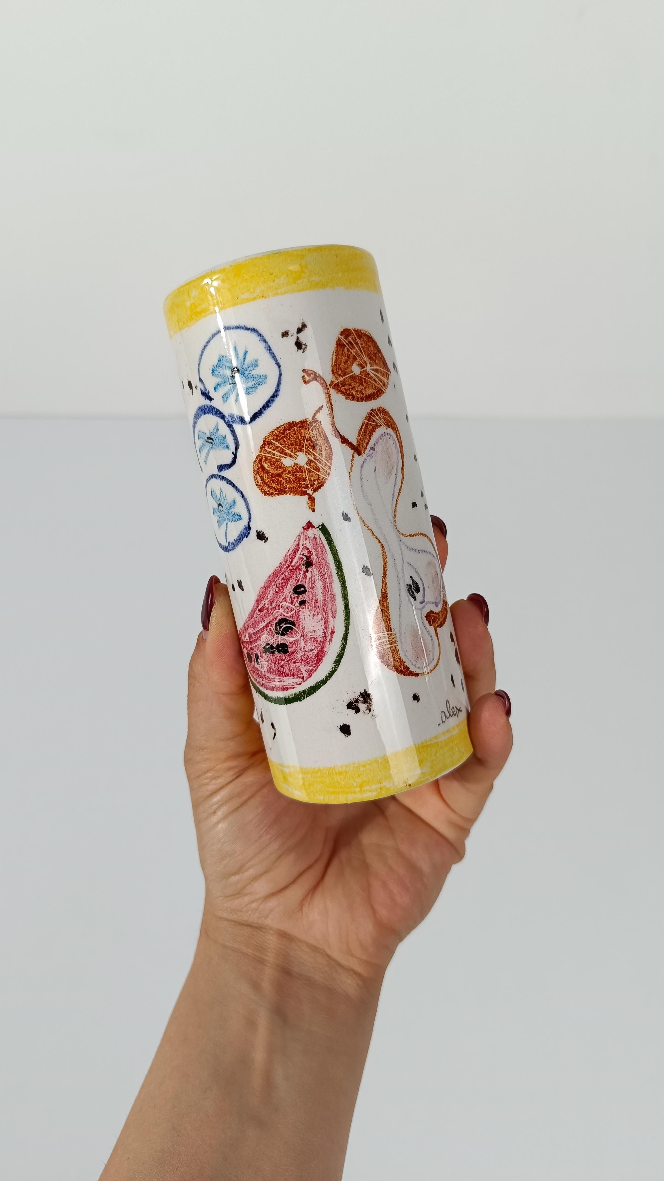 Ensemble de  5 verres à boire en céramique, décoration de fruits peinte à la main, Italie, années 50 en vente 9