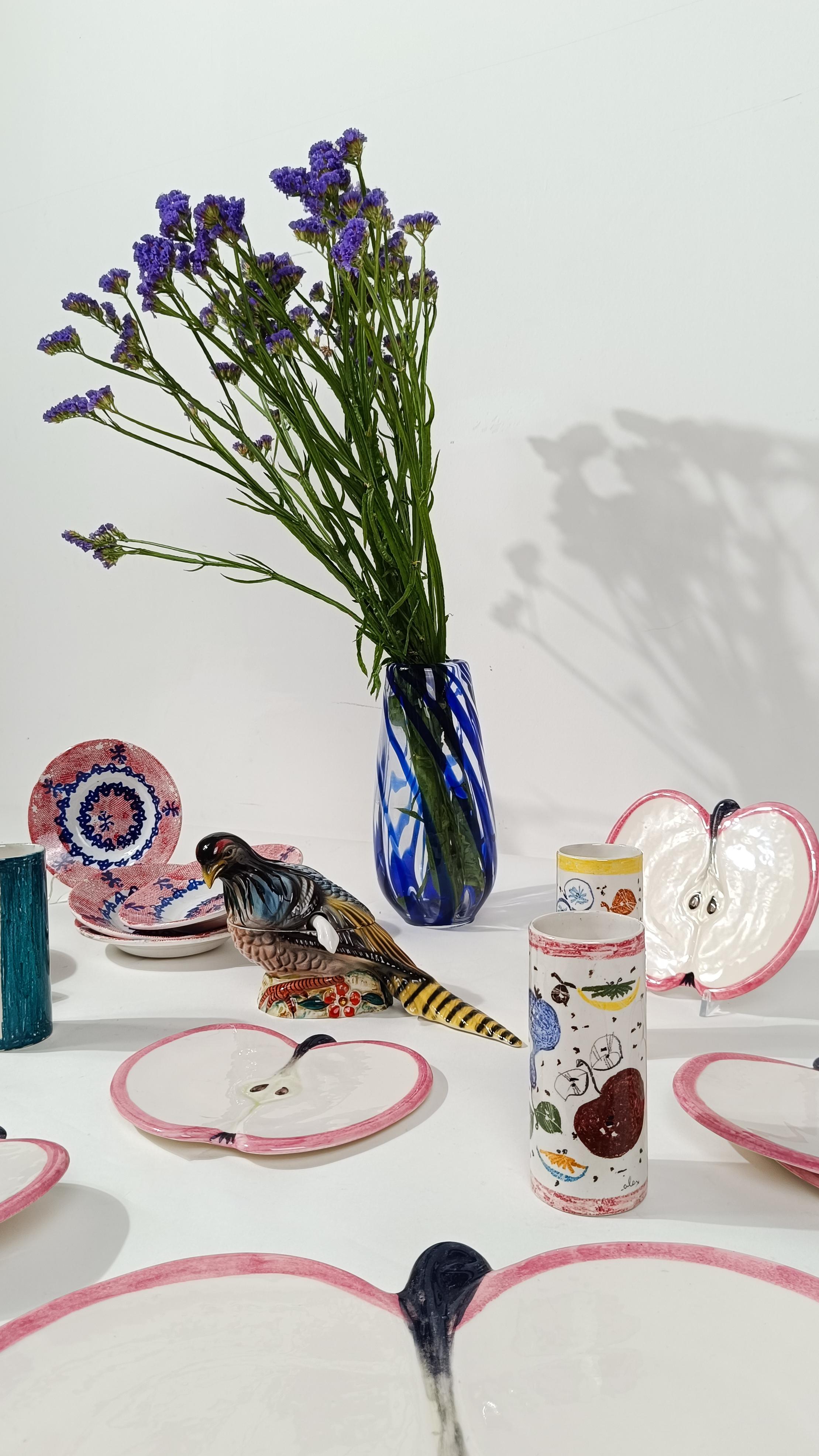 20ième siècle Ensemble de  5 verres à boire en céramique, décoration de fruits peinte à la main, Italie, années 50 en vente