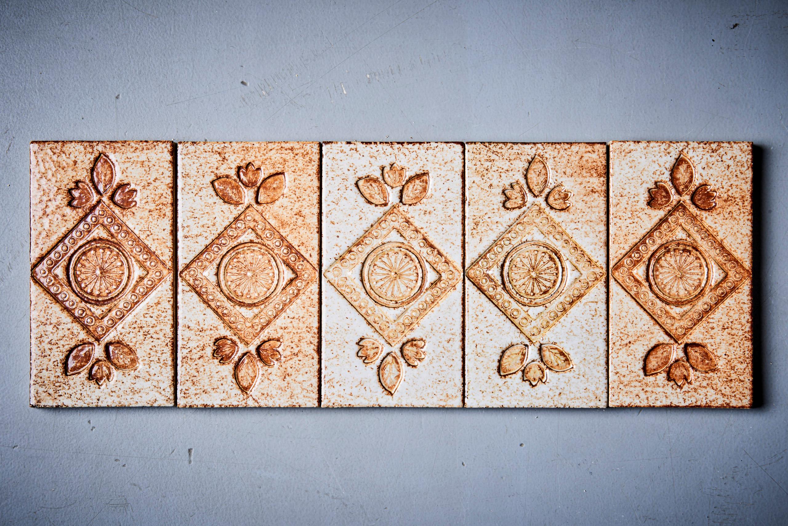 Mid-Century Modern Set of 5 ceramic tiles by Roger Capron, France - 1970s For Sale