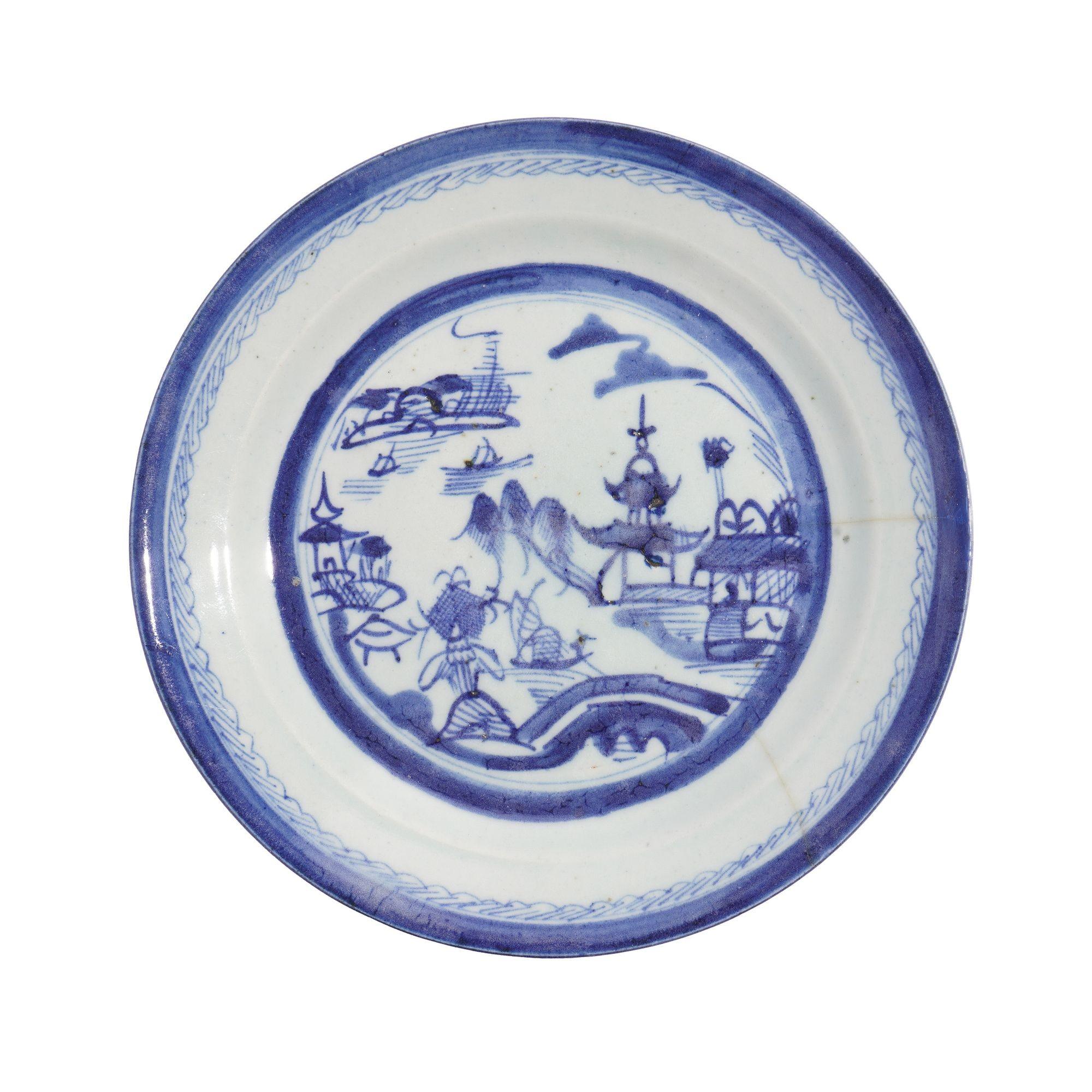 19th Century Set of 5 Chinese Canton willow pattern dinner plates, c. 1830 For Sale