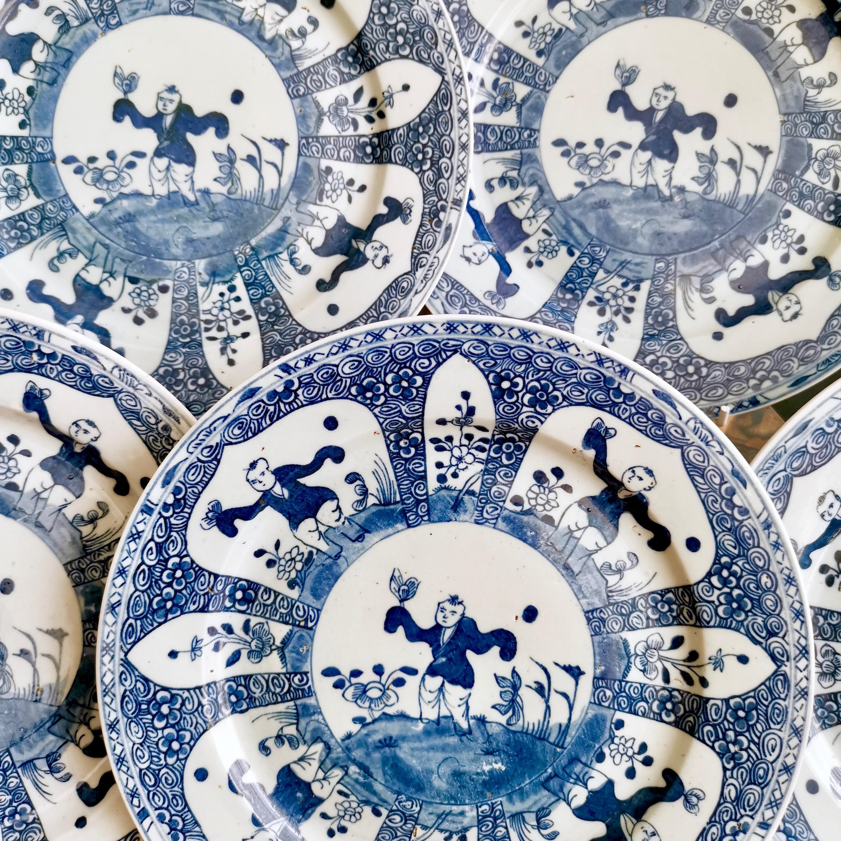 Set of 5 Chinese Export Plates, Blue and White, Boy with Butterfly, 19th Century 5