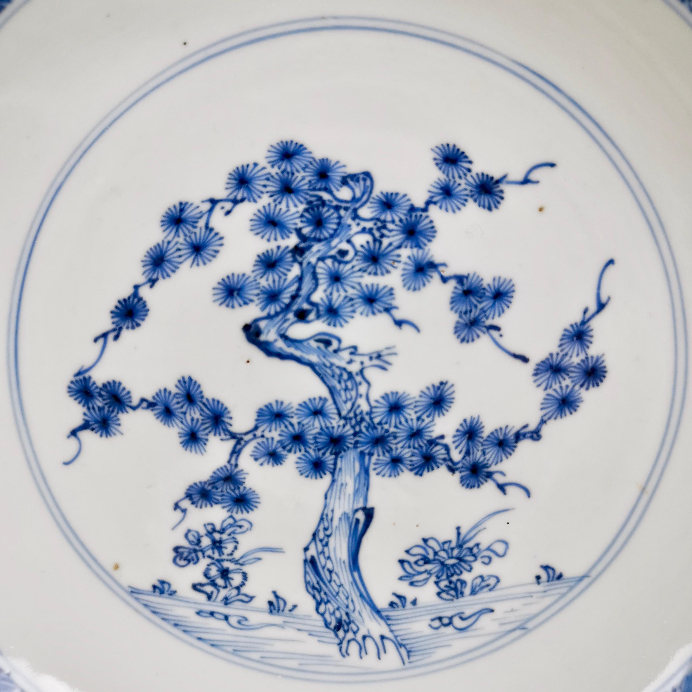 Set of 5 Chinese Export Plates, Pine Trees and Peonies, Kangxi, circa 1730 2
