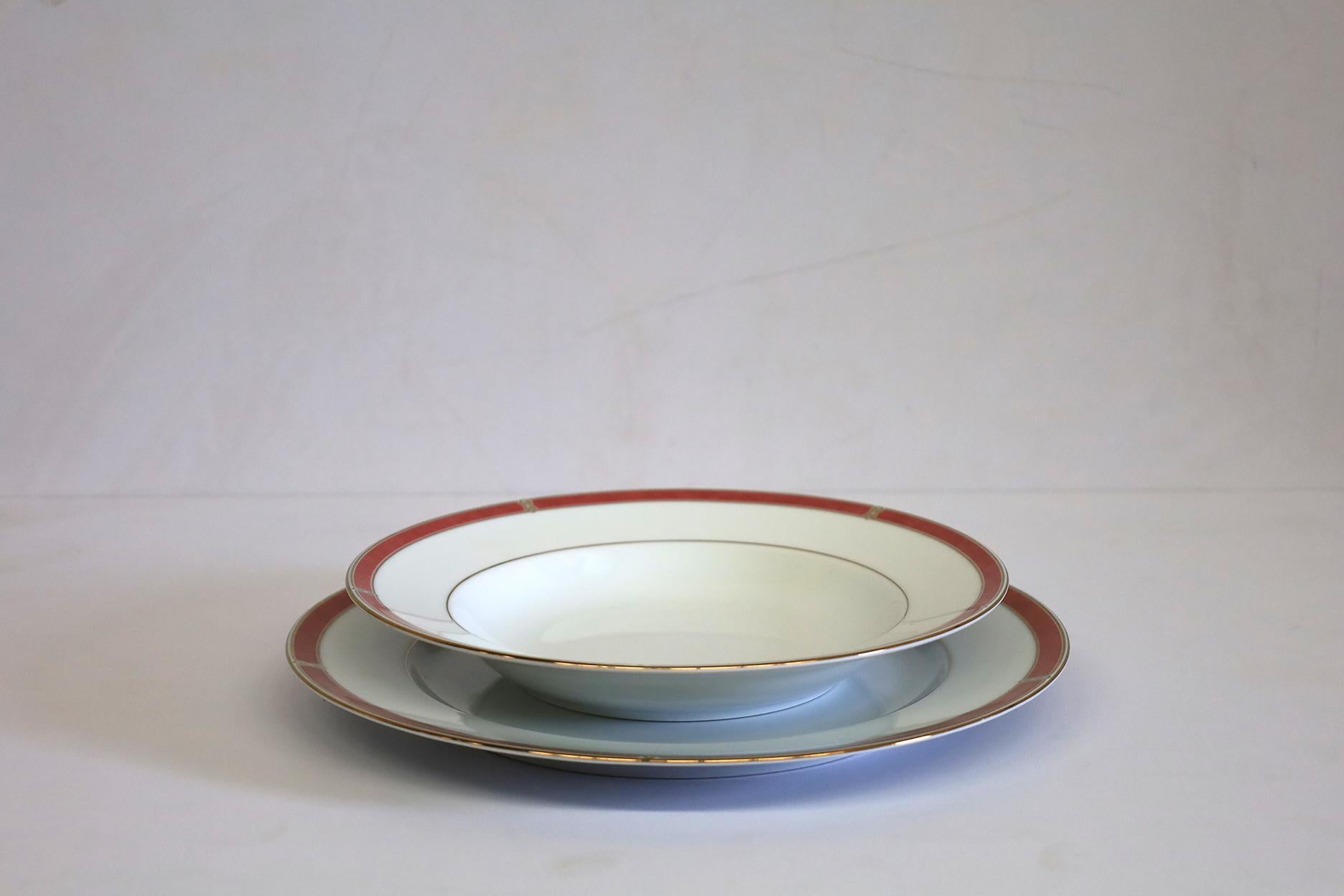Lote de 5 Platos para sopa, cena y pan Christofle Oceana Rouge finales del siglo XX en venta