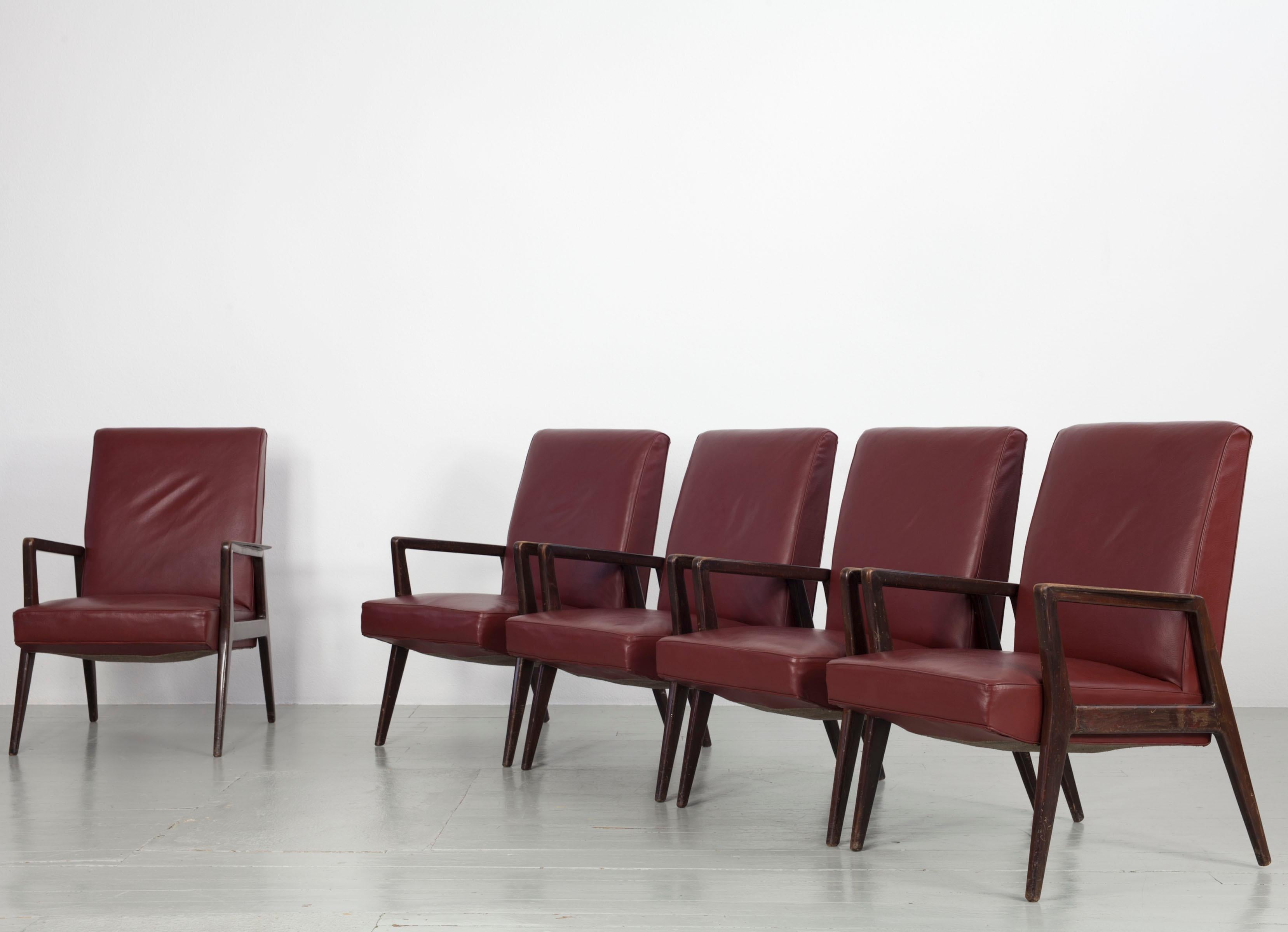 Set of 5 Dark Red Leatherette Armchairs, Italy 1960s For Sale 1