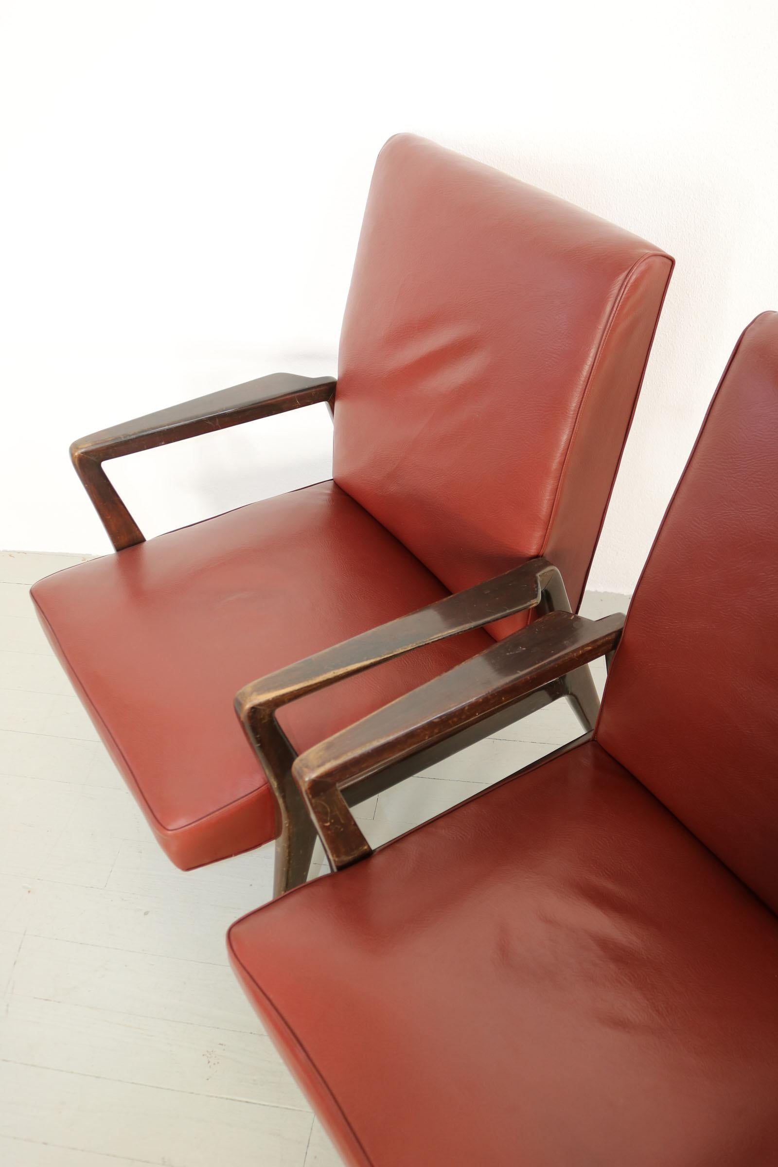 Set of 5 Dark Red Leatherette Armchairs, Italy 1960s For Sale 12