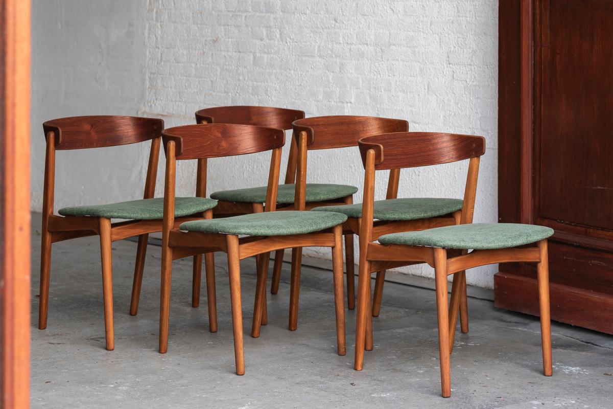 Farstrup Mobler Set of 5 Dining Chairs in Green Fabric, Danish design, 1960 11