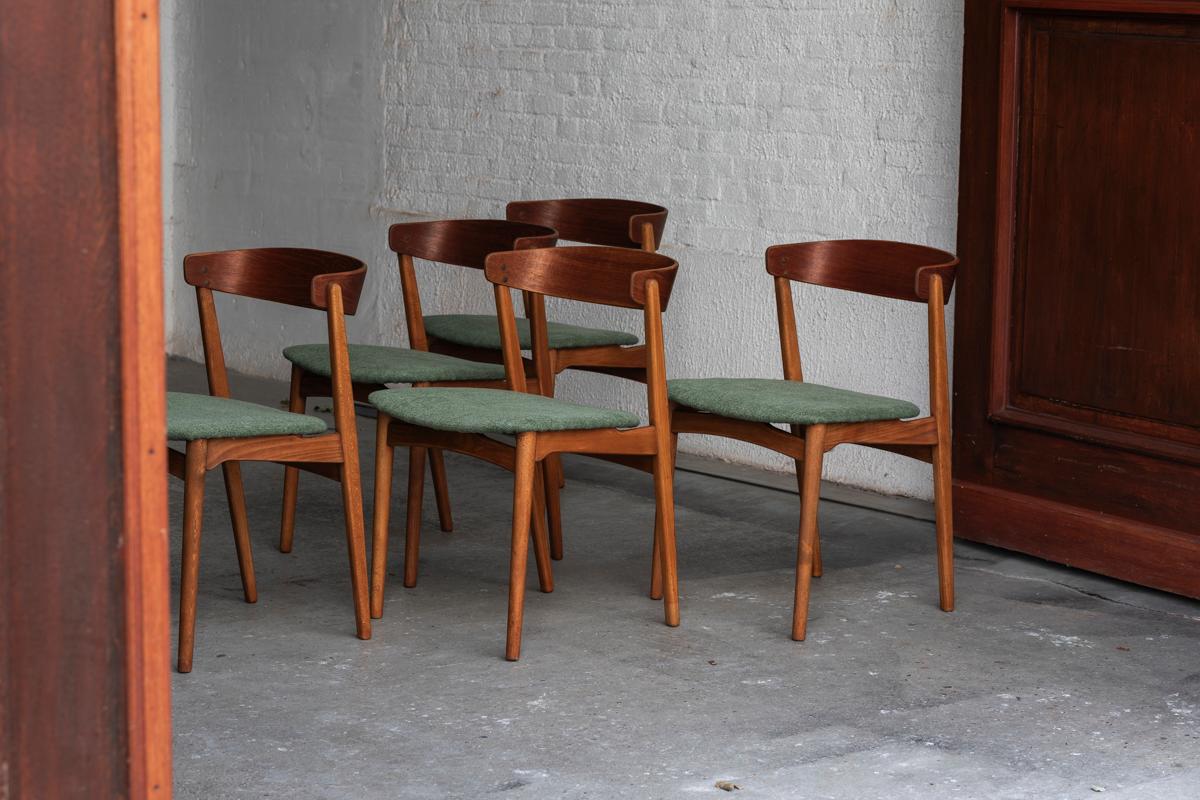 Mid-Century Modern Farstrup Mobler Set of 5 Dining Chairs in Green Fabric, Danish design, 1960