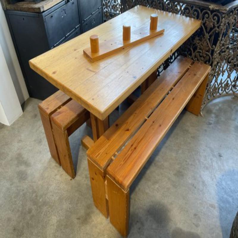 Set of 5, Dining Room Table, Stools and Bench by Charlotte Perriand for Les Arcs In Excellent Condition For Sale In Andrézieux-Bouthéon, FR