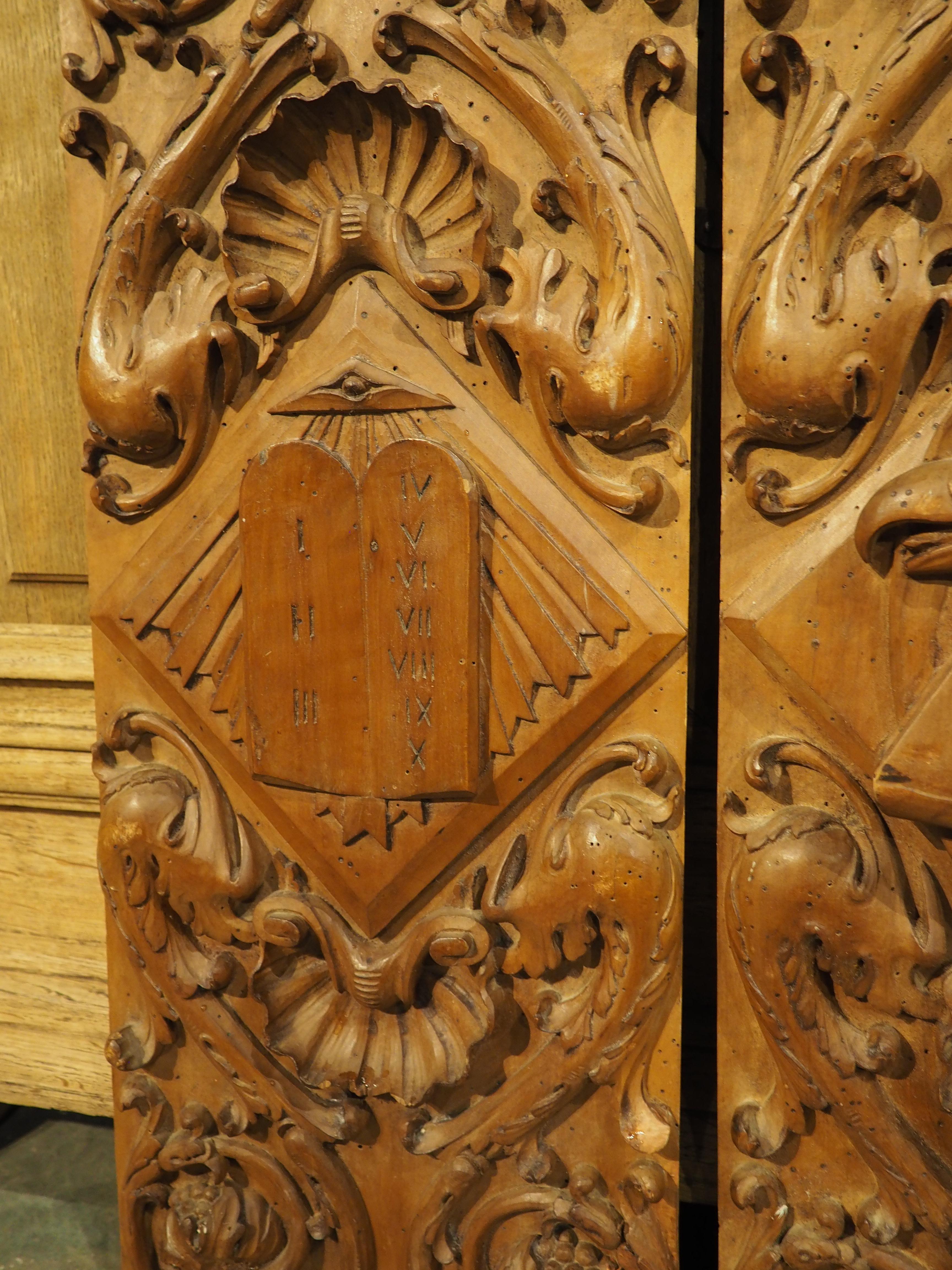 Ensemble de 5 panneaux religieux hautement sculptés du début du 19e siècle provenant de Naples, Italie en vente 5