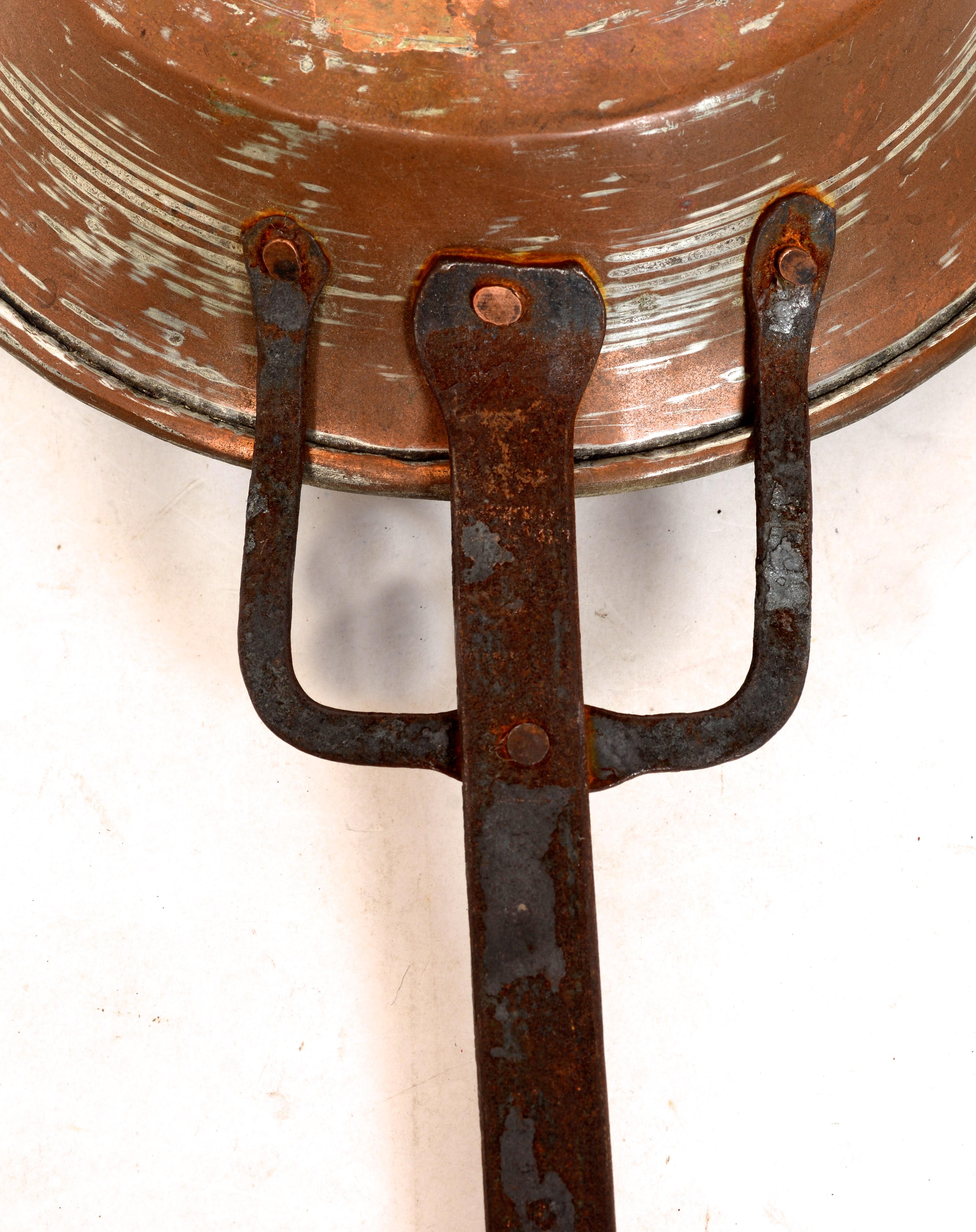Set of 5 Early Copper Pans, in Original Condition, Great Patina, 18th / 19th C 3