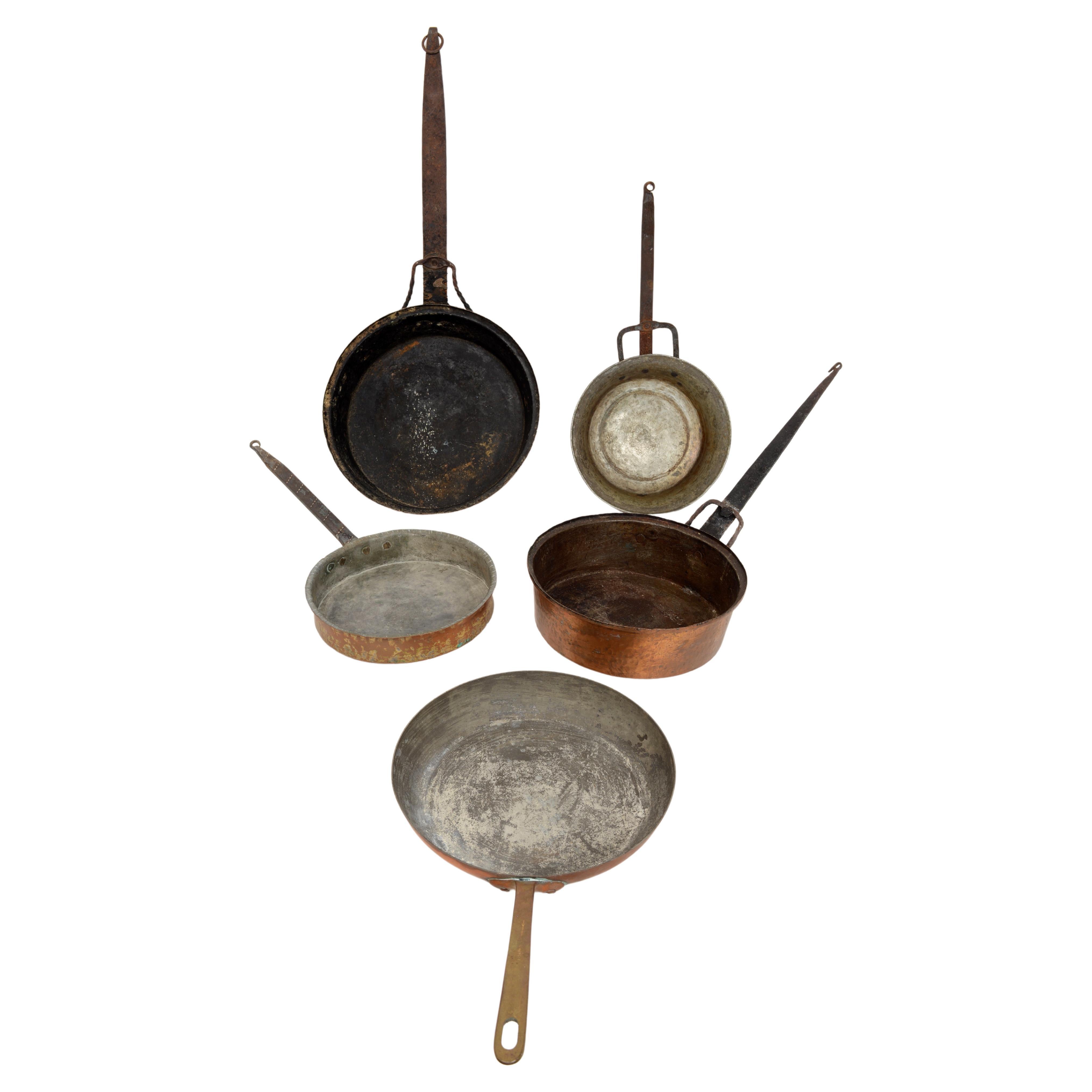 Set of 5 Early Copper Pans, in Original Condition, Great Patina, 18th / 19th C