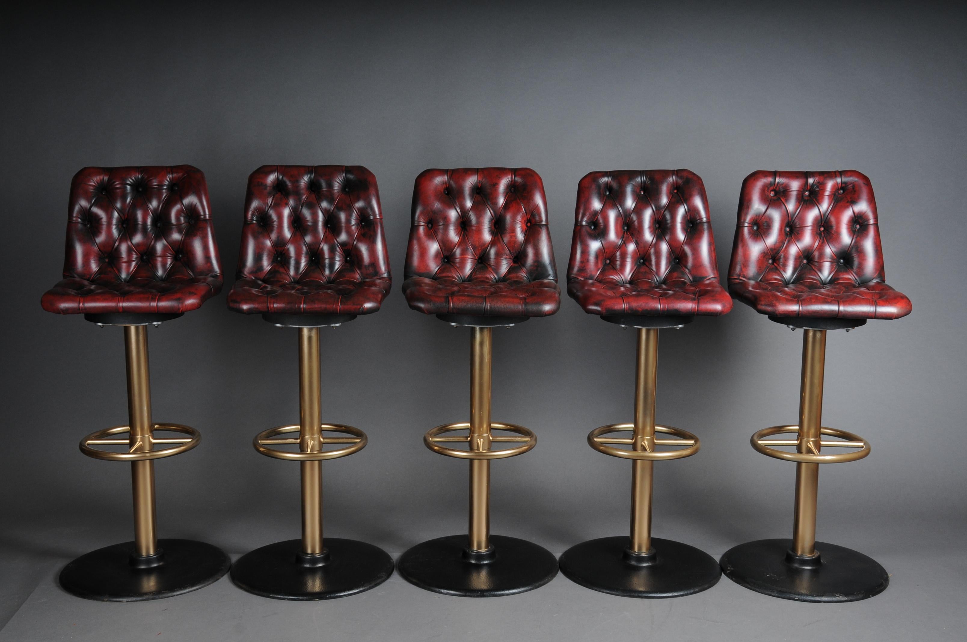 Ensemble de 5 tabourets de bar anglais de Chesterfield, 20ème siècle, cuir rouge 6
