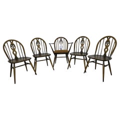 Set of 5 Ercol Windsor Dining Chairs The chairs are a classic design