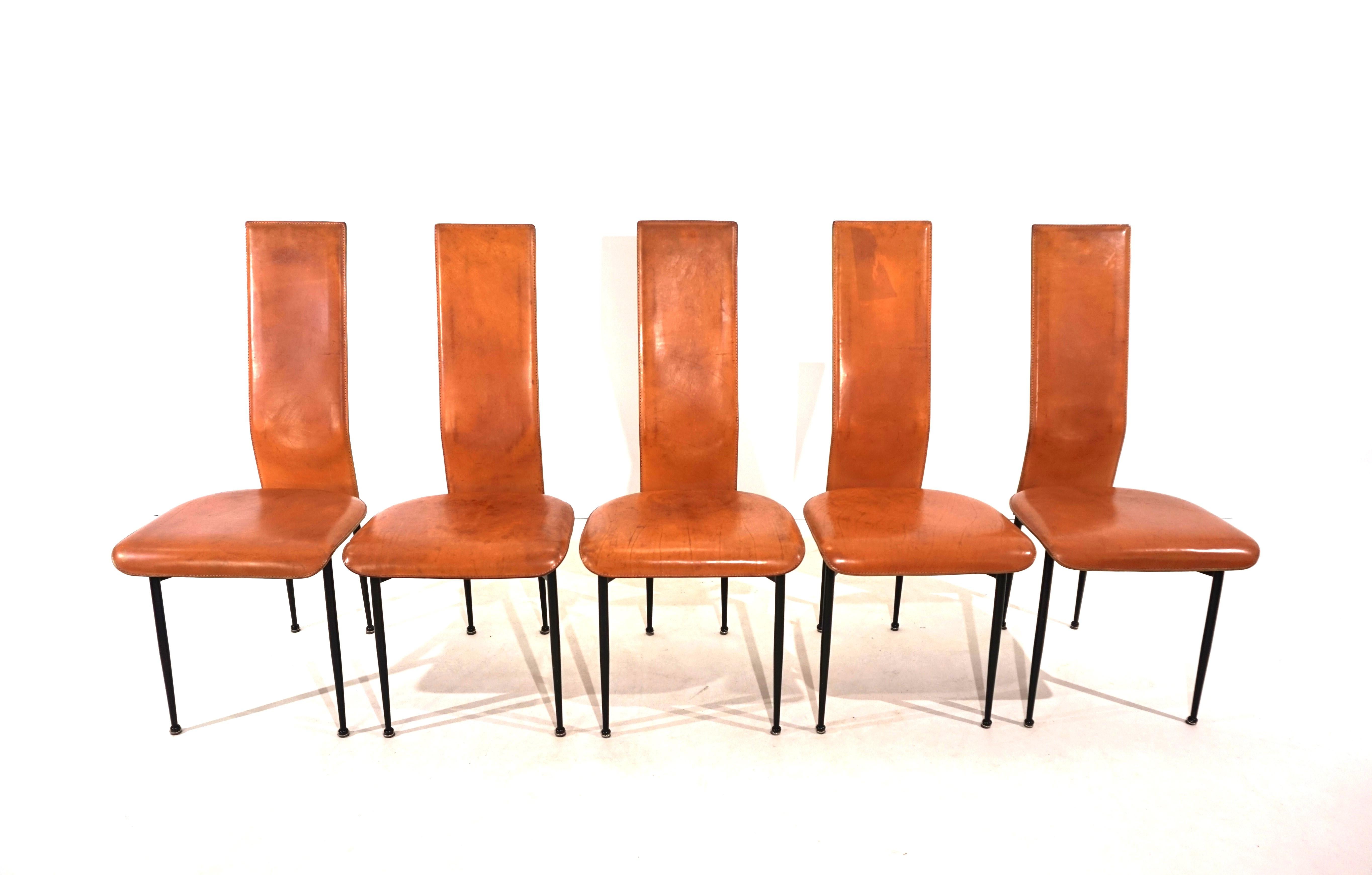 Set of 5 Fasem S44 leather dining chairs by Giancarlo Vegni & Gualtierotti For Sale 4
