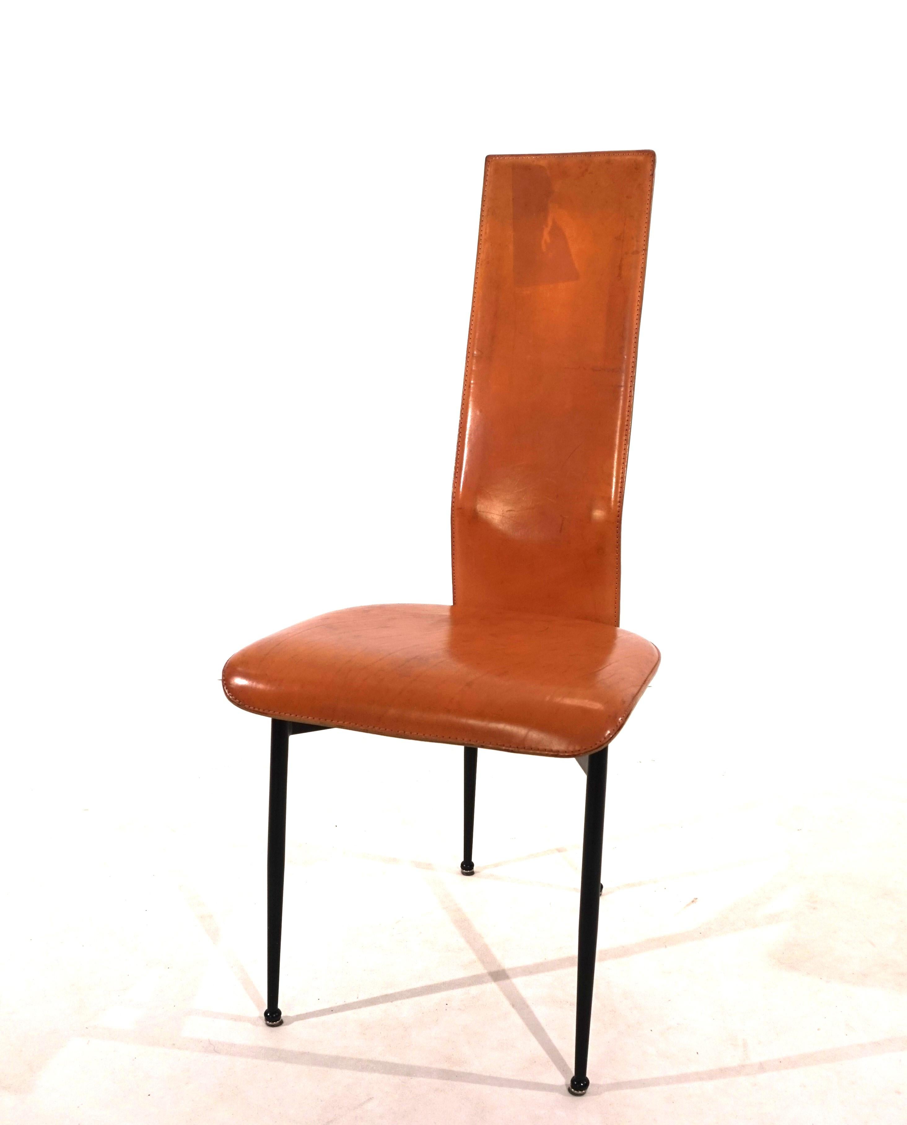 Set of 5 Fasem S44 leather dining chairs by Giancarlo Vegni & Gualtierotti For Sale 6