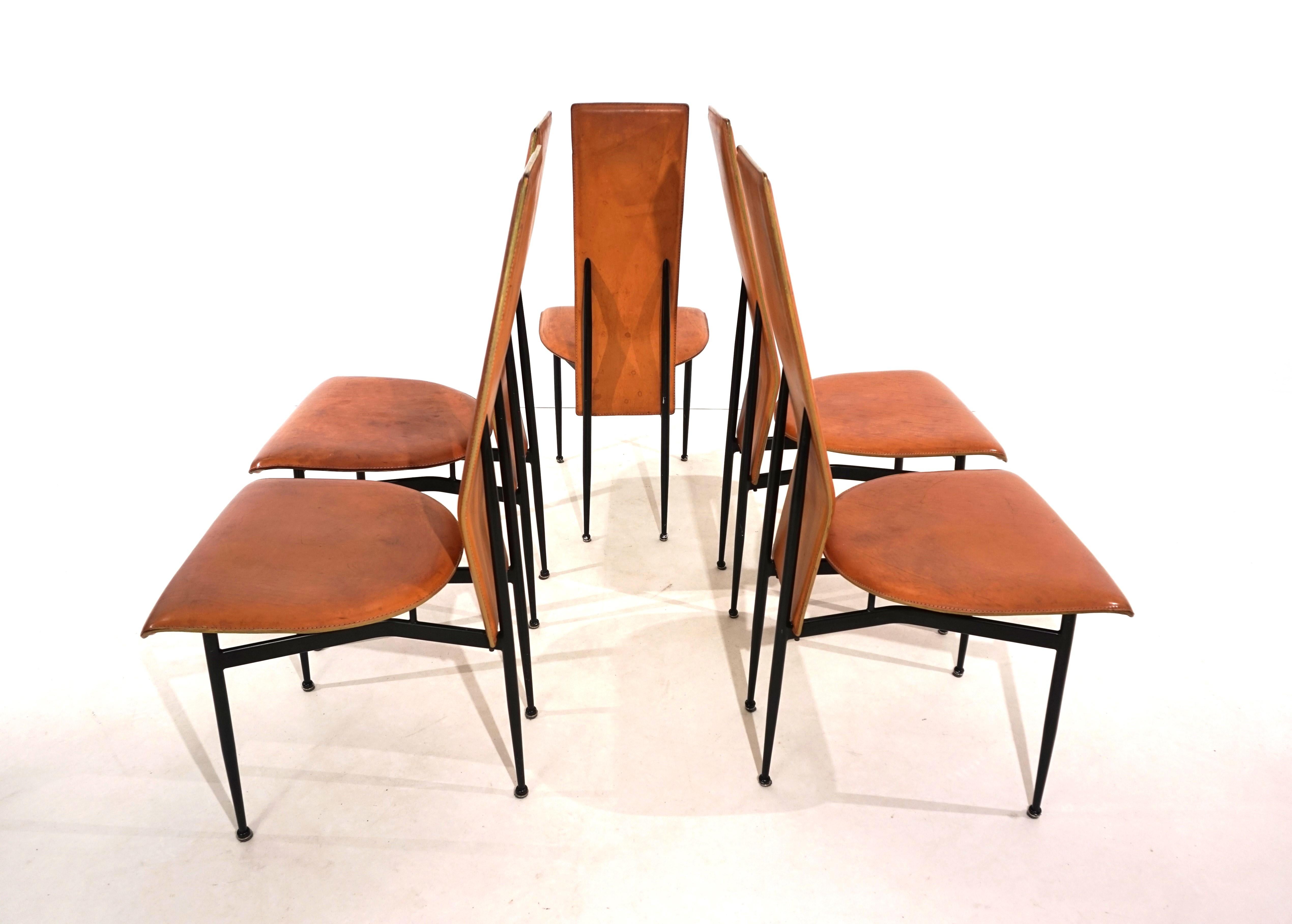 Set of 5 Fasem S44 leather dining chairs by Giancarlo Vegni & Gualtierotti For Sale 8