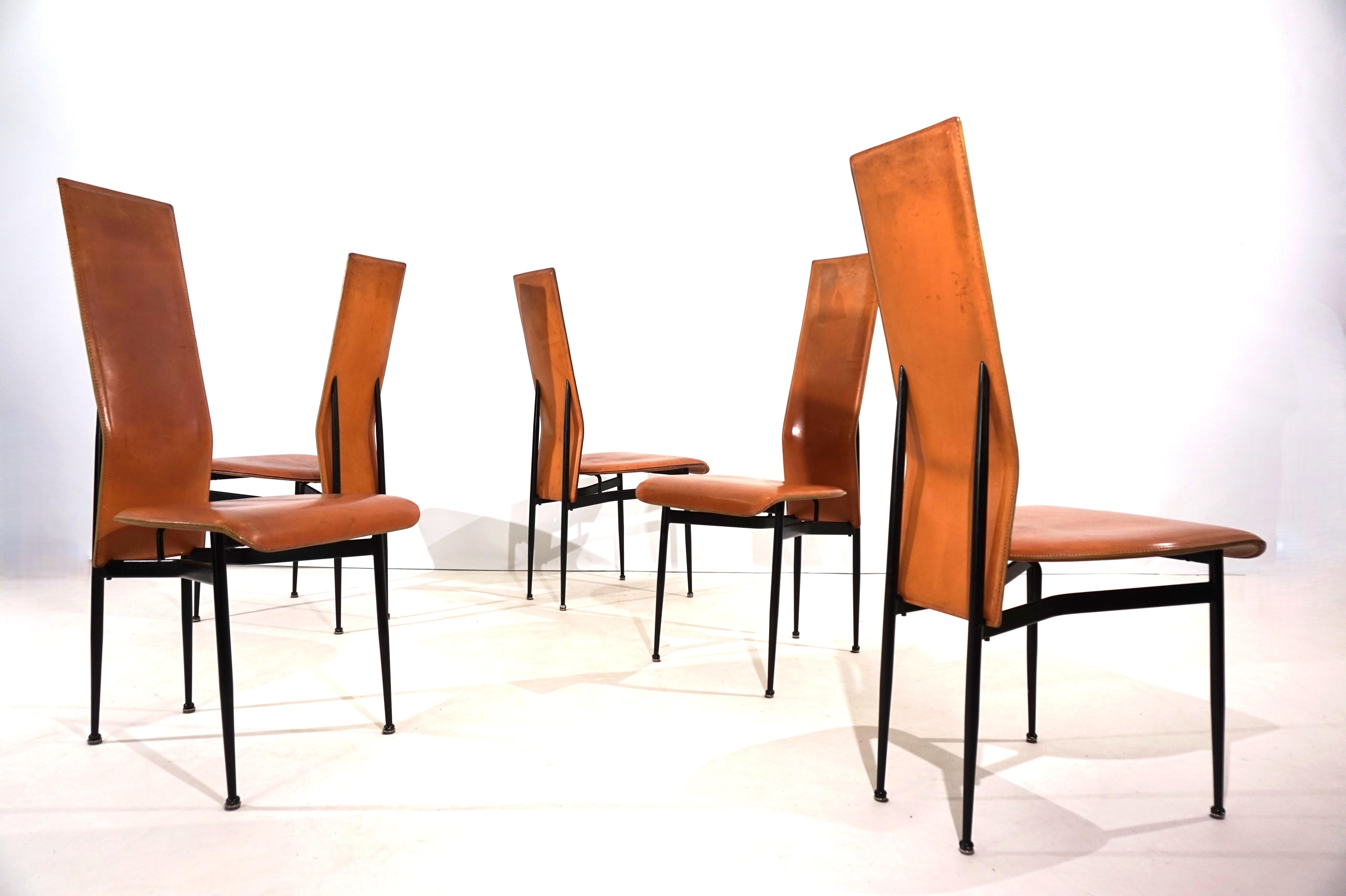 Italian Set of 5 Fasem S44 leather dining chairs by Giancarlo Vegni & Gualtierotti