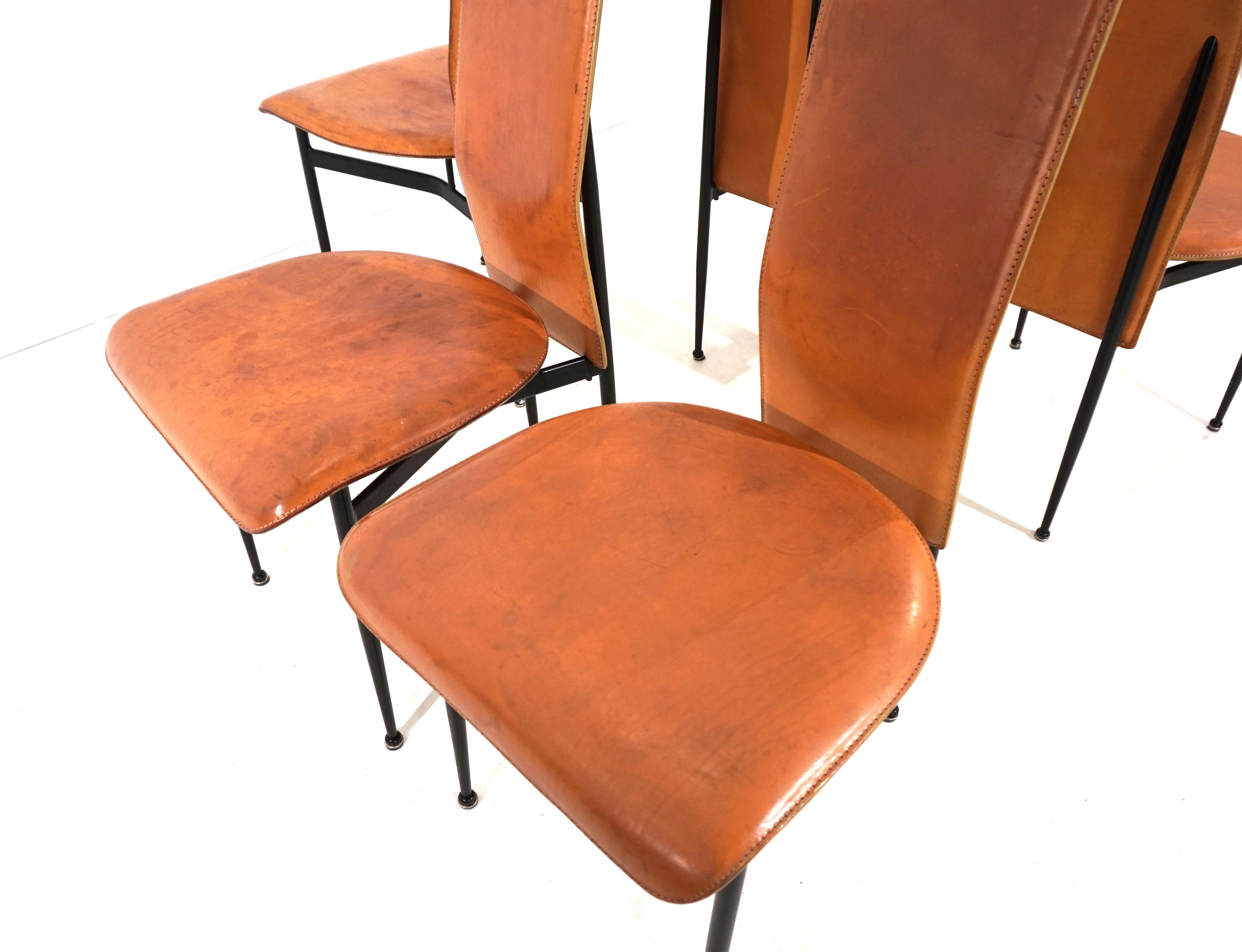 Leather Set of 5 Fasem S44 leather dining chairs by Giancarlo Vegni & Gualtierotti