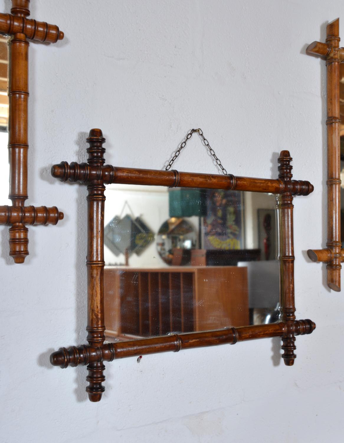 Ensemble de 5 miroirs muraux français anciens en faux bambou cadre artisanal 19ème siècle  en vente 5