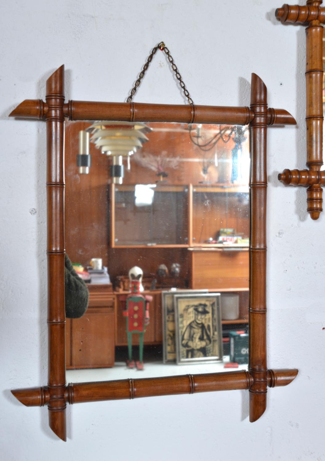 XIXe siècle Ensemble de 5 miroirs muraux français anciens en faux bambou cadre artisanal 19ème siècle  en vente
