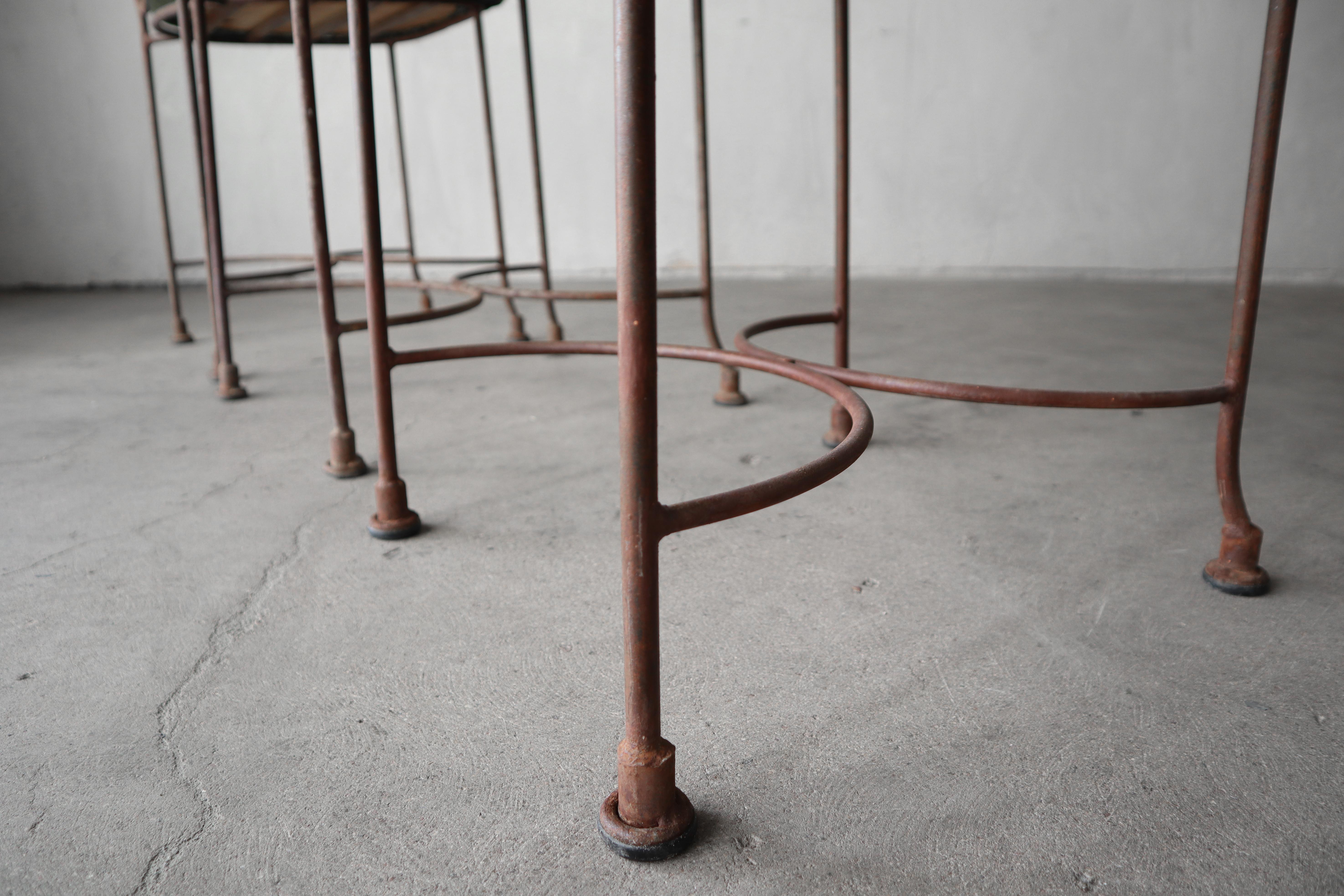 Set of 5 French Antique Iron Garden Dining Chairs For Sale 7