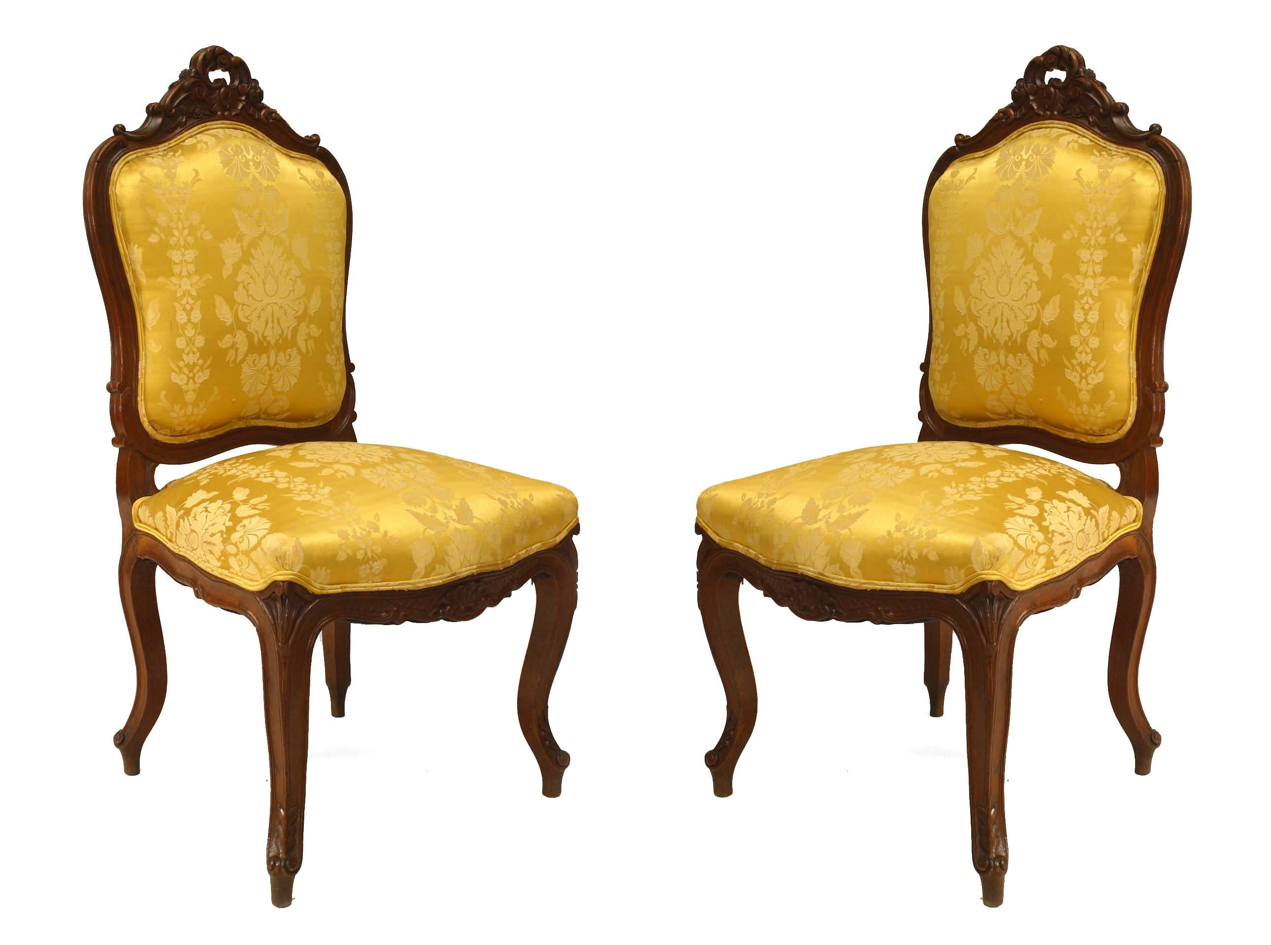 Set of 5 French Louis XV-style (19/20th Cent) walnut high-back salon set with gold damask upholstery. 2 arms: 27