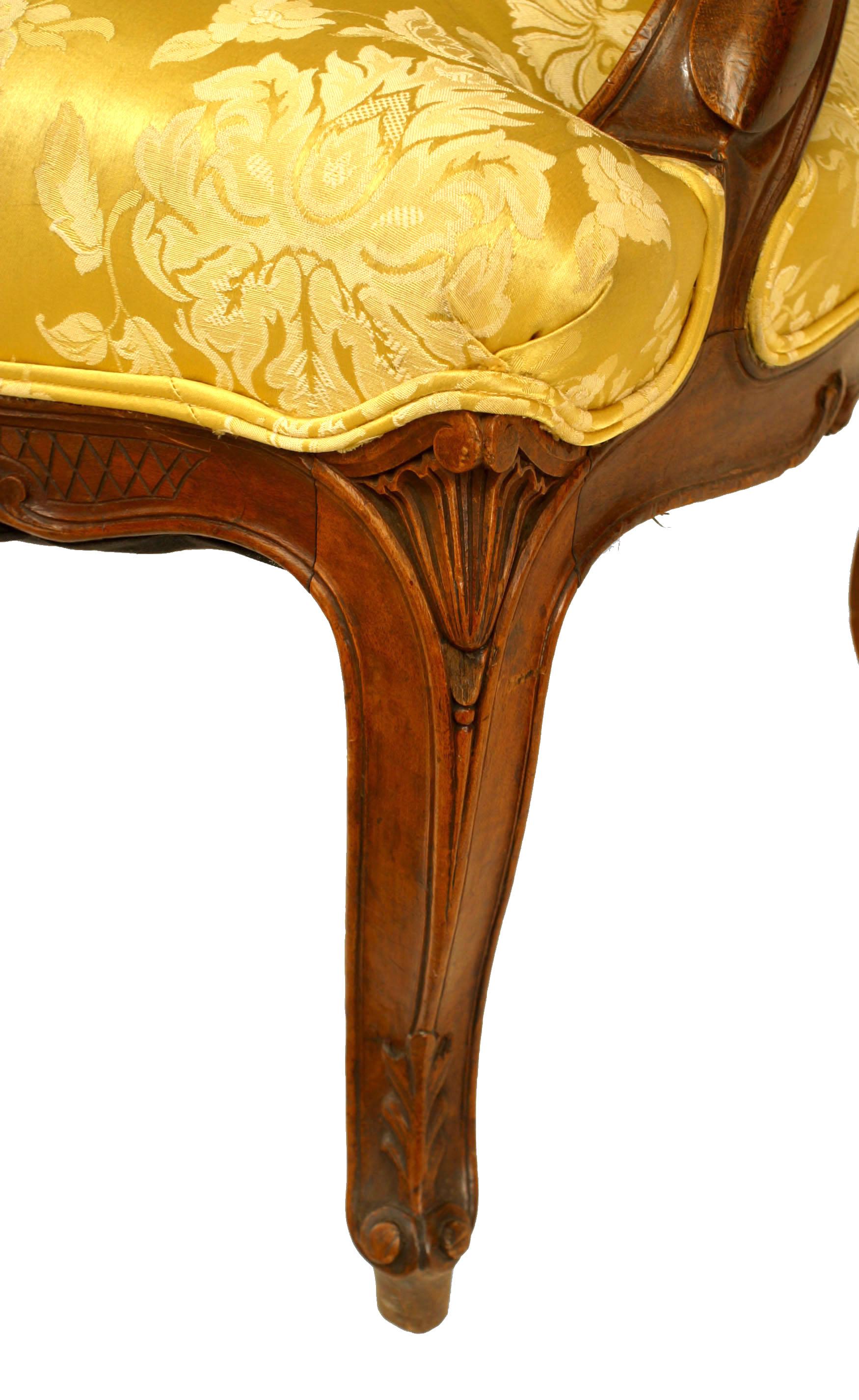 Ensemble de salon français de 5 pièces en damas doré de style Louis XV en vente 4