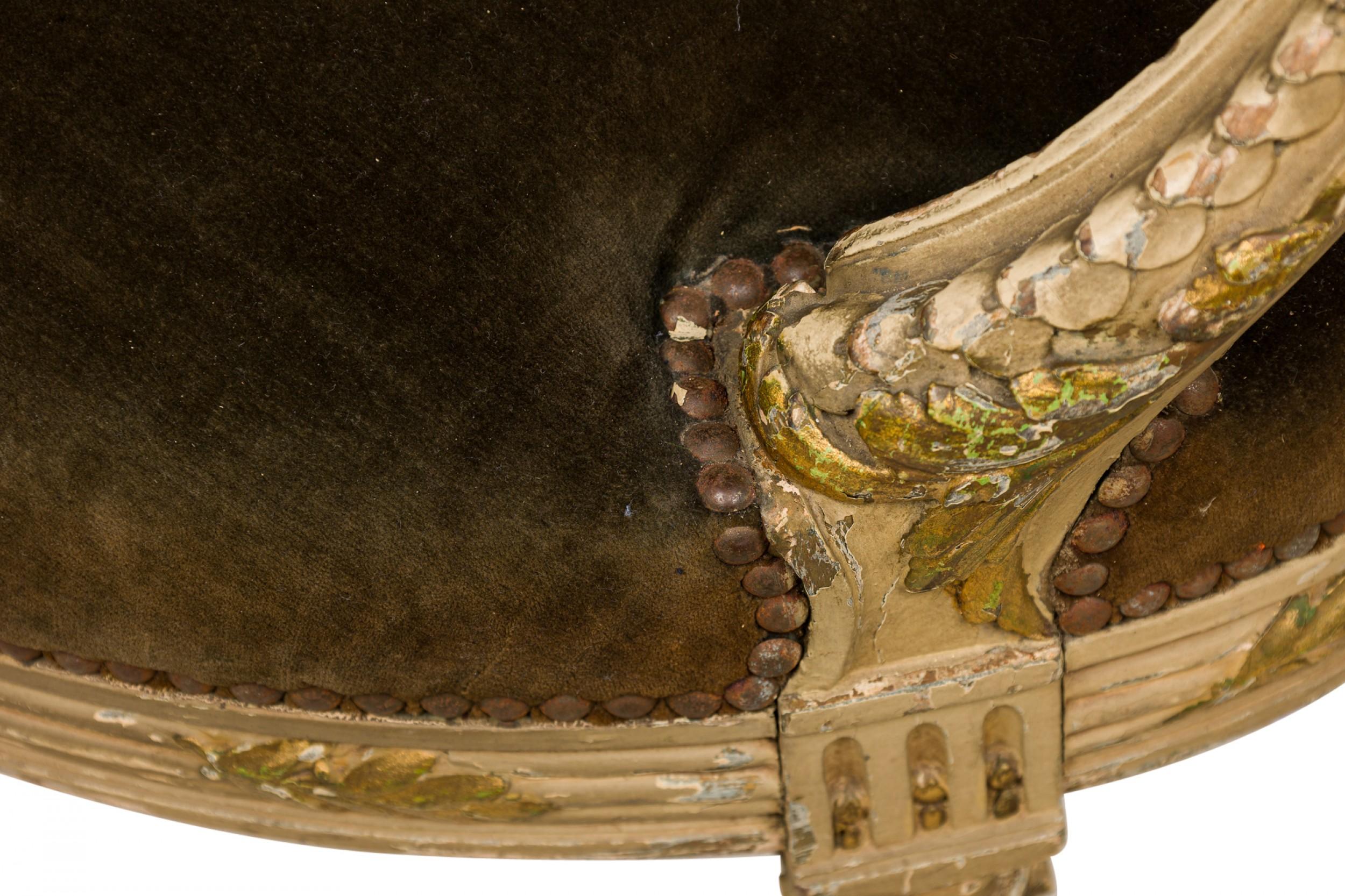 Set of 5 French Louis XVI Style Oval Back Green Velvet Upholstered Dining Chairs im Angebot 3