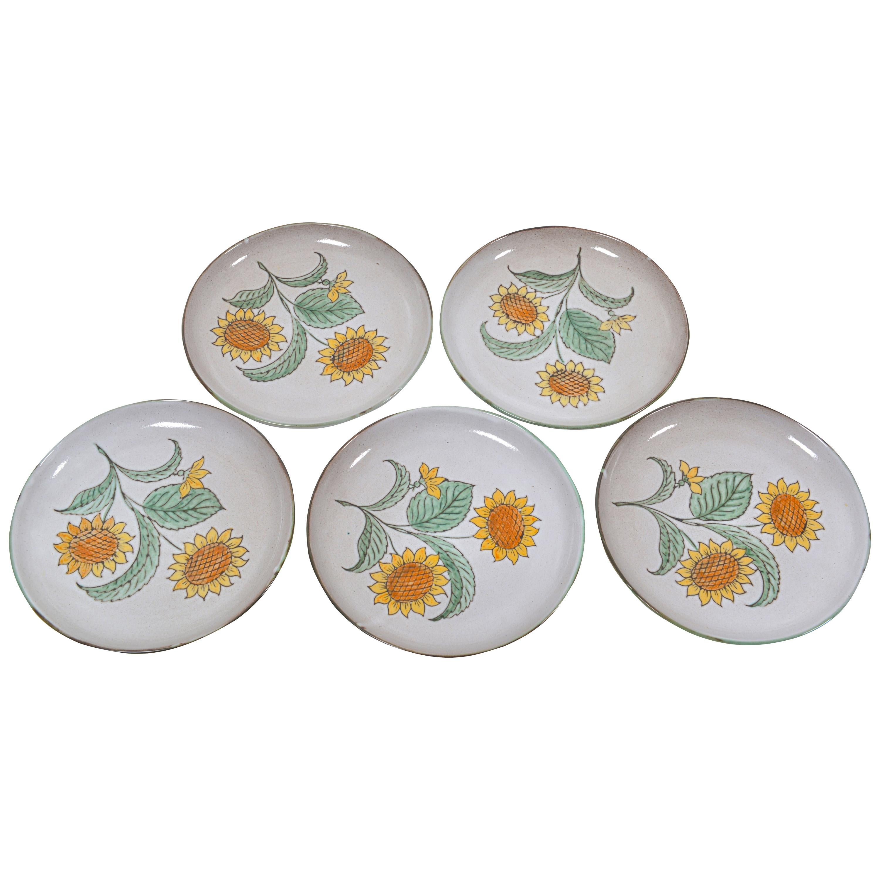 Set of 5 French Midcentury Sunflower Plates, circa 1950 For Sale