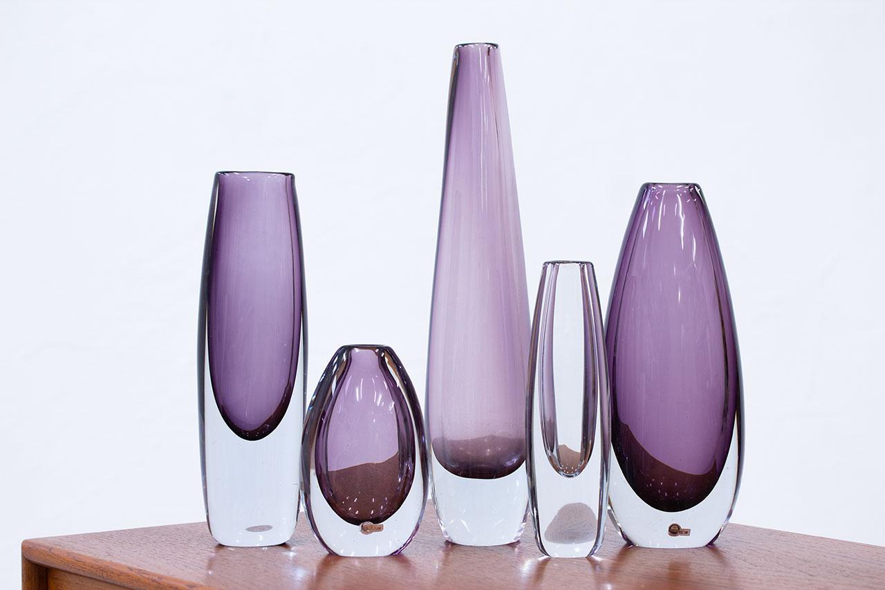 Magnifique ensemble de cinq vases 