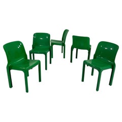 Satz von 5 grünen Selene-Stühlen von Vico Magistretti für Artemide, 1970er Jahre