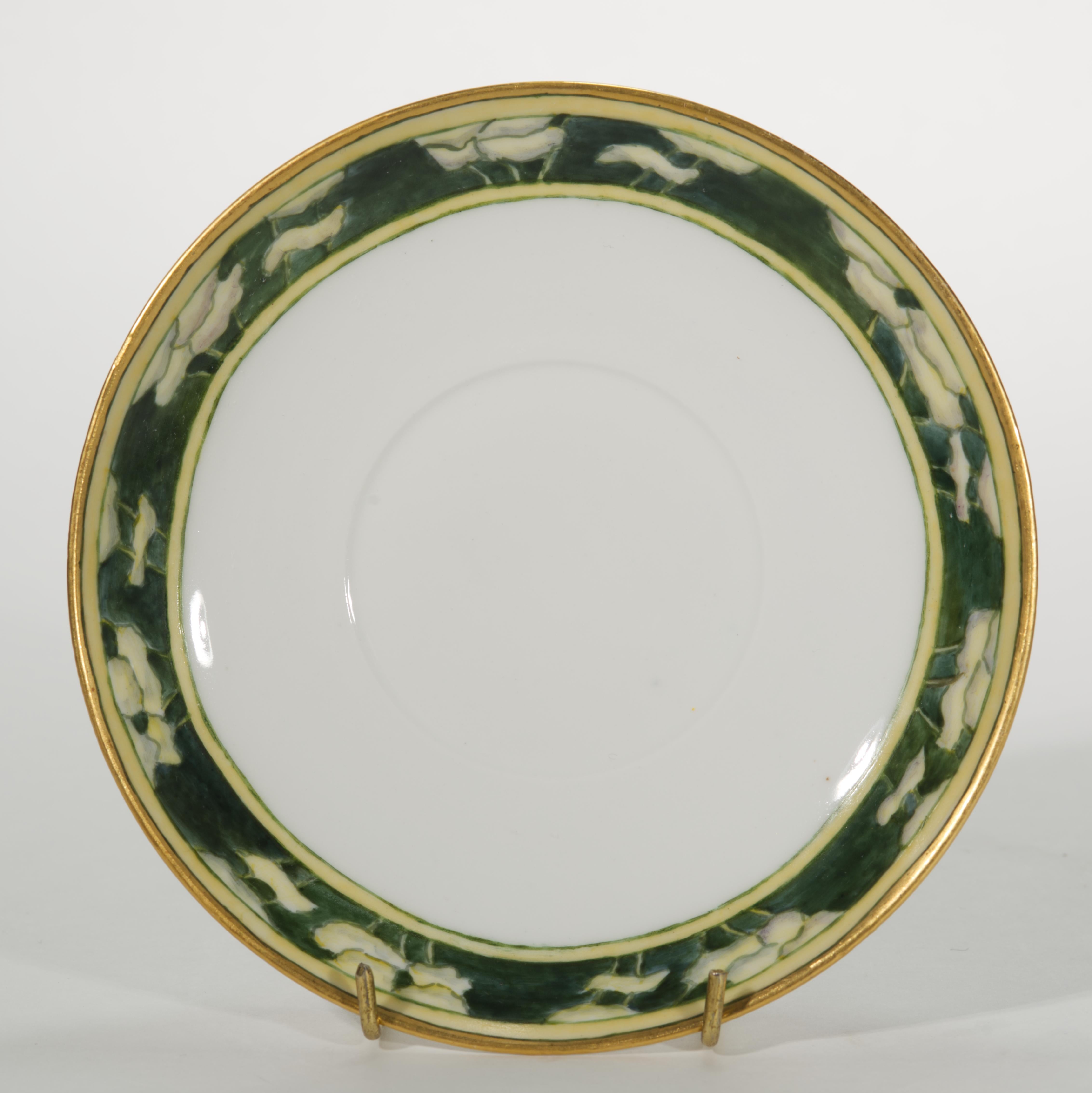 Satz von 5 handbemalten Delinières Limoges Porzellantassen und Untertassen, 1906 im Zustand „Gut“ im Angebot in Clifton Springs, NY