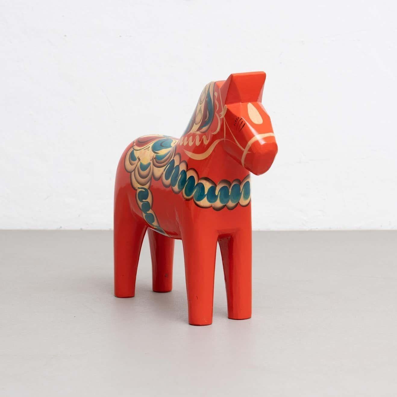 Set of 5 Handpainted Swedish Traditional Dala Horse Toys For Sale 5