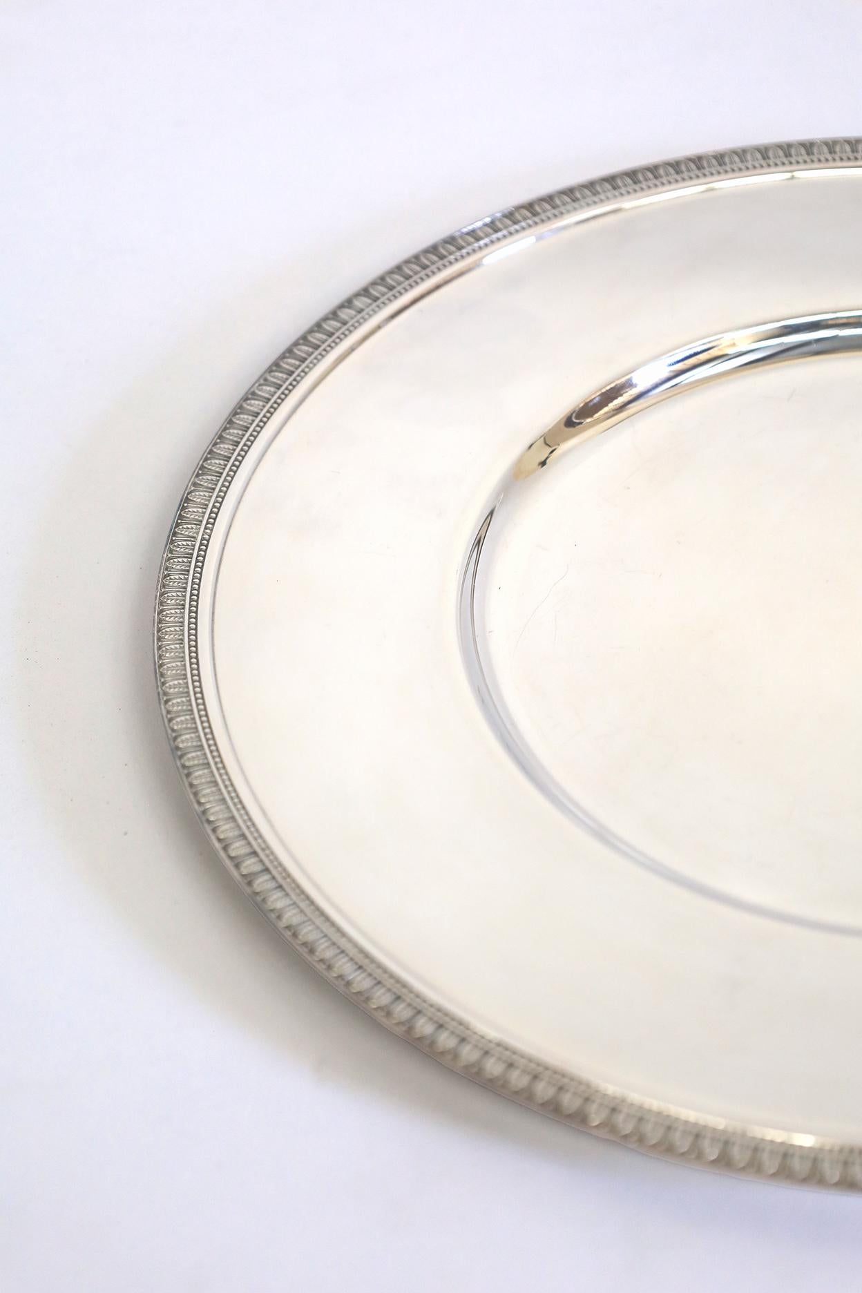 Modern Set of 5 Iconic Christofle Malmaison Silver Plated Round Presentation Plates For Sale