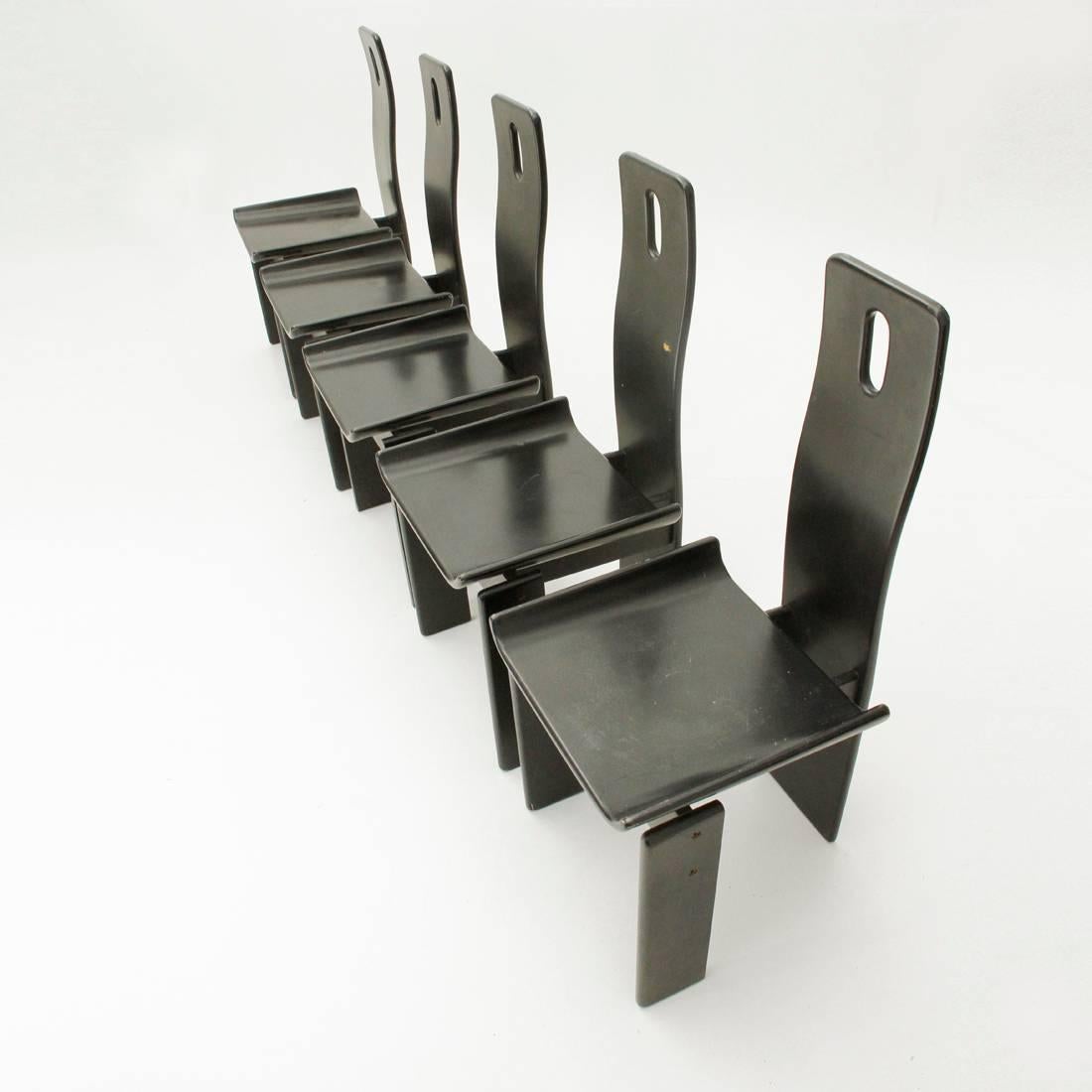 Set of Five Italian Black Lacquered Chairs, 1980s In Good Condition In Savona, IT