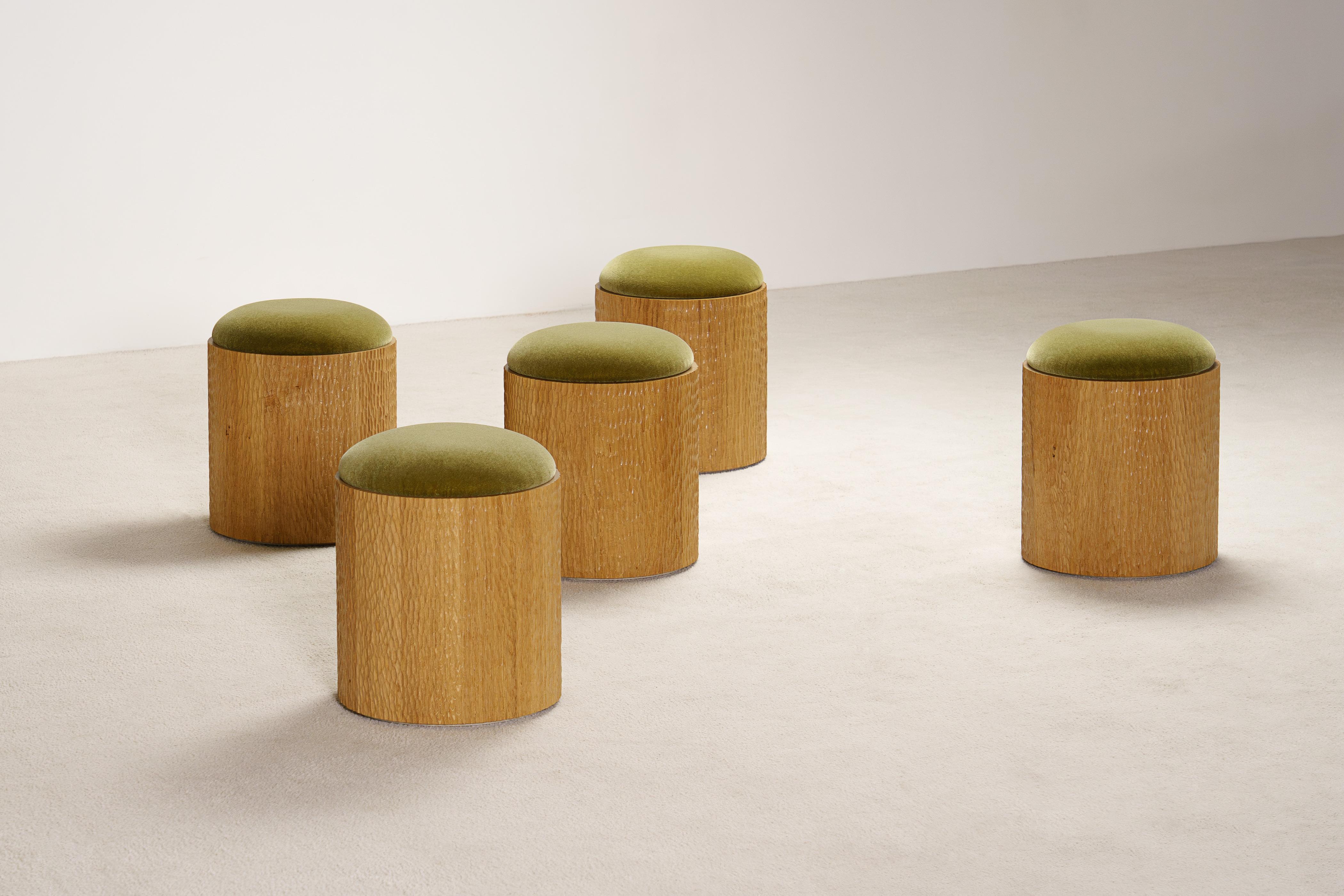 5er-Set Jessie Hocker von Proisy Studio. Luxuriöser Mohair-Stoff. im Zustand „Neu“ im Angebot in Paris, FR