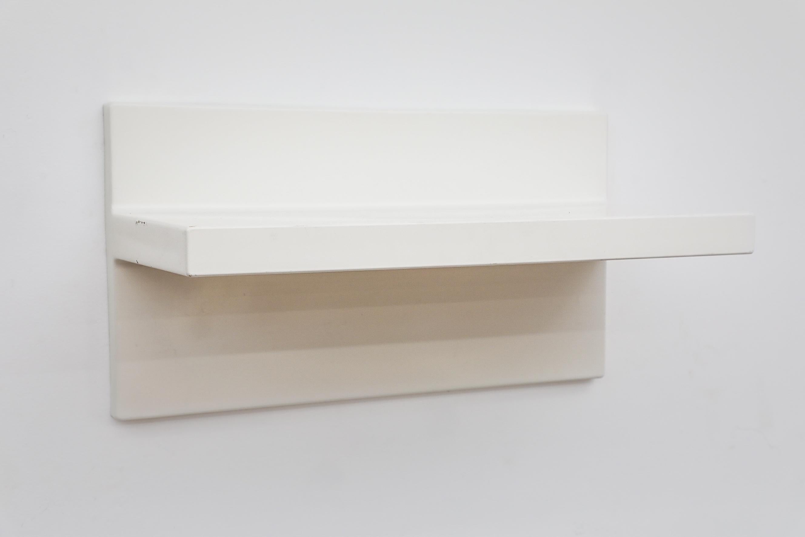 Set of 5 Kartell Inspired White Floating Molded Acrylic Wall Shelves For Sale 1