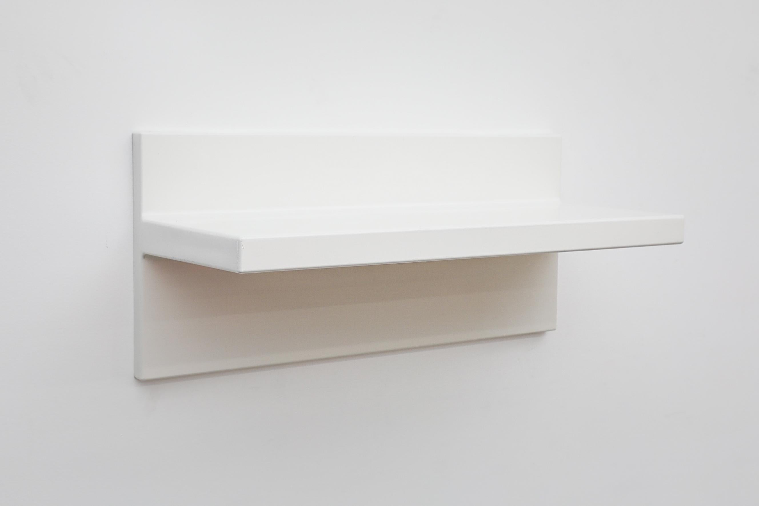 Set of 5 Kartell Inspired White Floating Molded Acrylic Wall Shelves For Sale 3