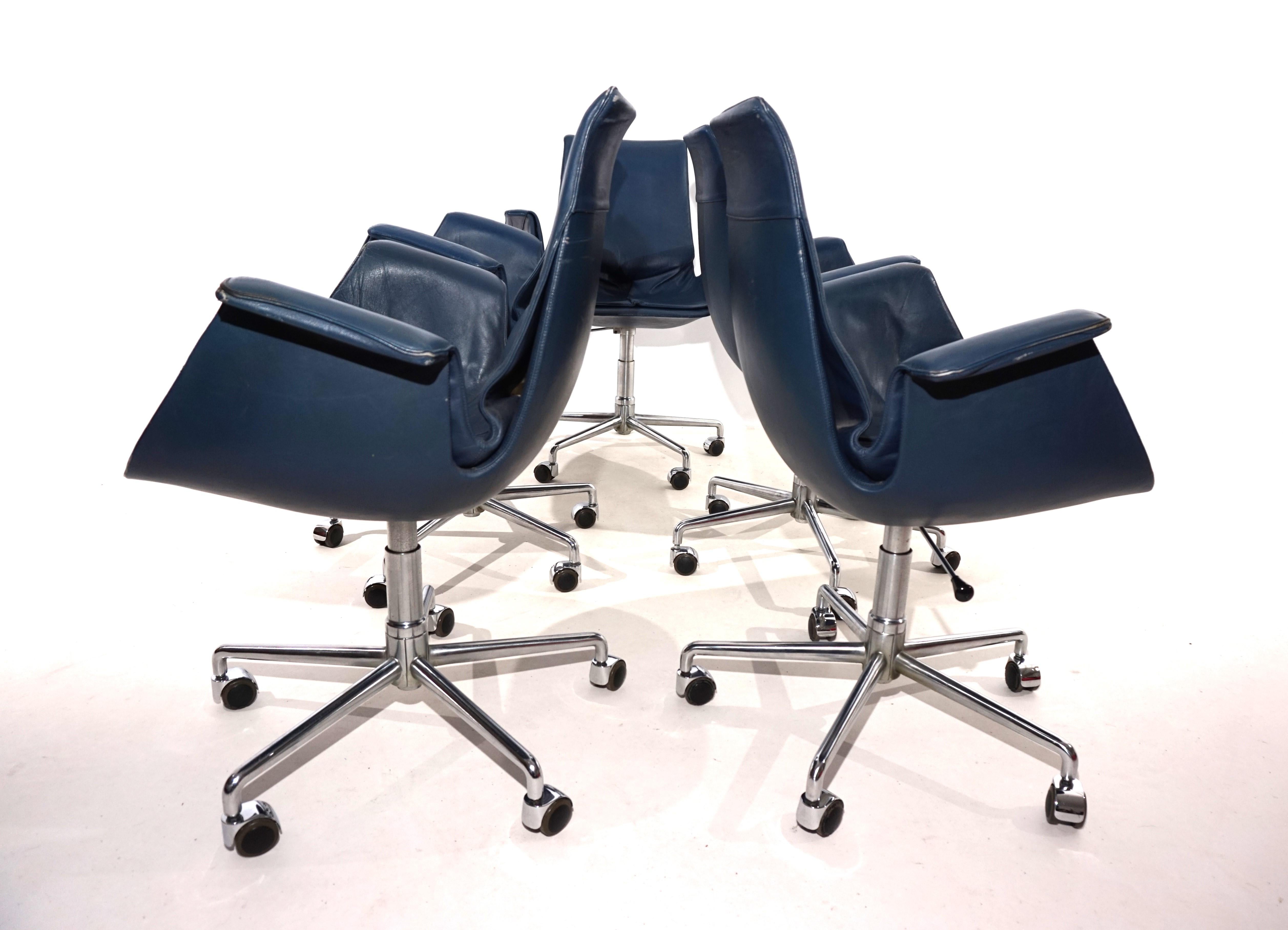 Set of 5 Kill International 6727 leather office chairs by Fabricius & Kastholm For Sale 4