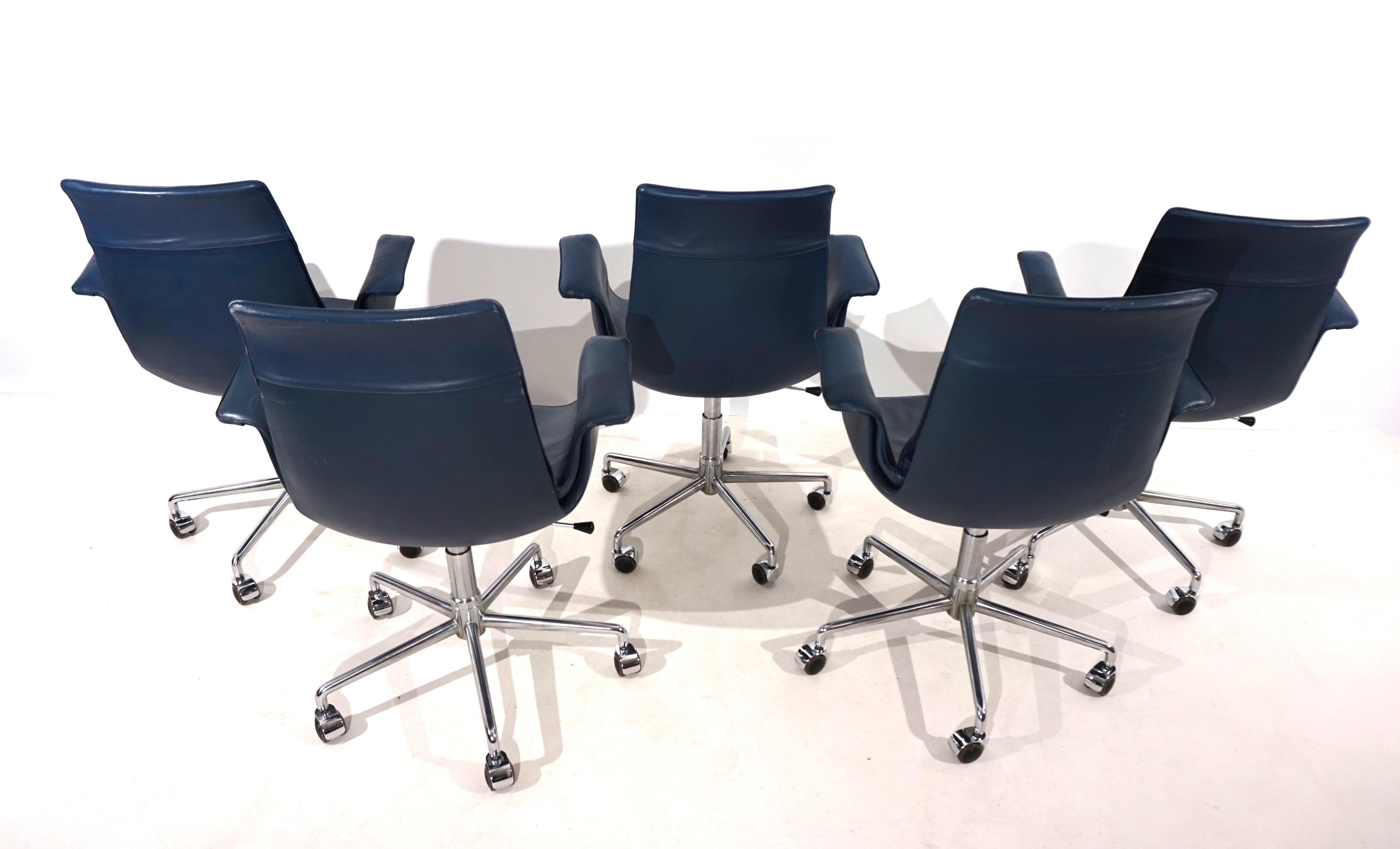 Set of 5 Kill International 6727 leather office chairs by Fabricius & Kastholm For Sale 9