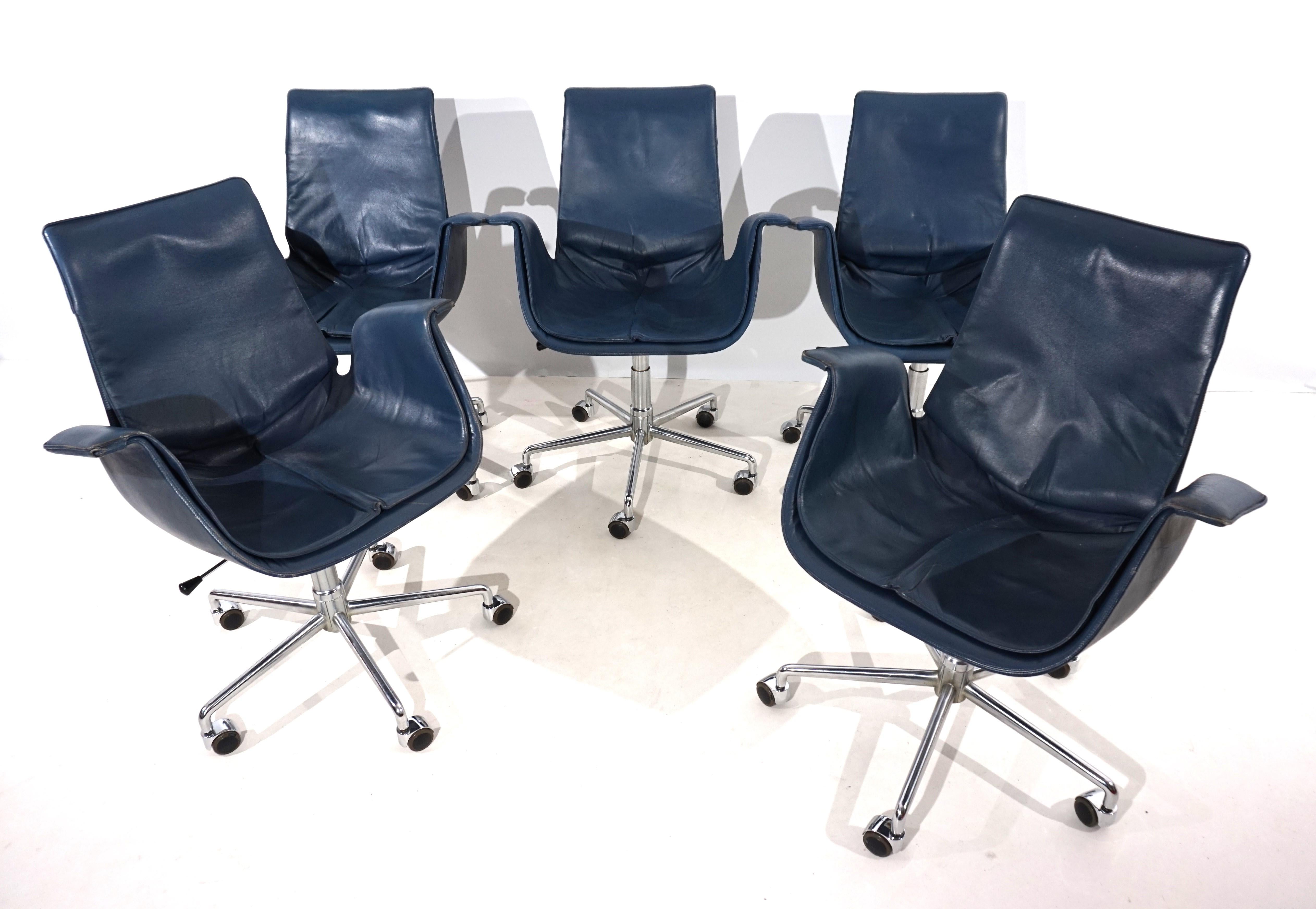 Mid-Century Modern Set of 5 Kill International 6727 leather office chairs by Fabricius & Kastholm For Sale