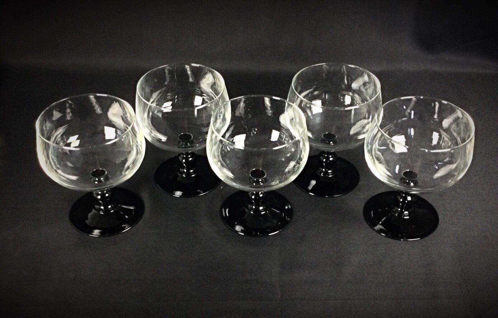 Set di 5 bicchieri da vino grandi con steli verdi - Bellissimo servizio - 2Y314 in vendita 2