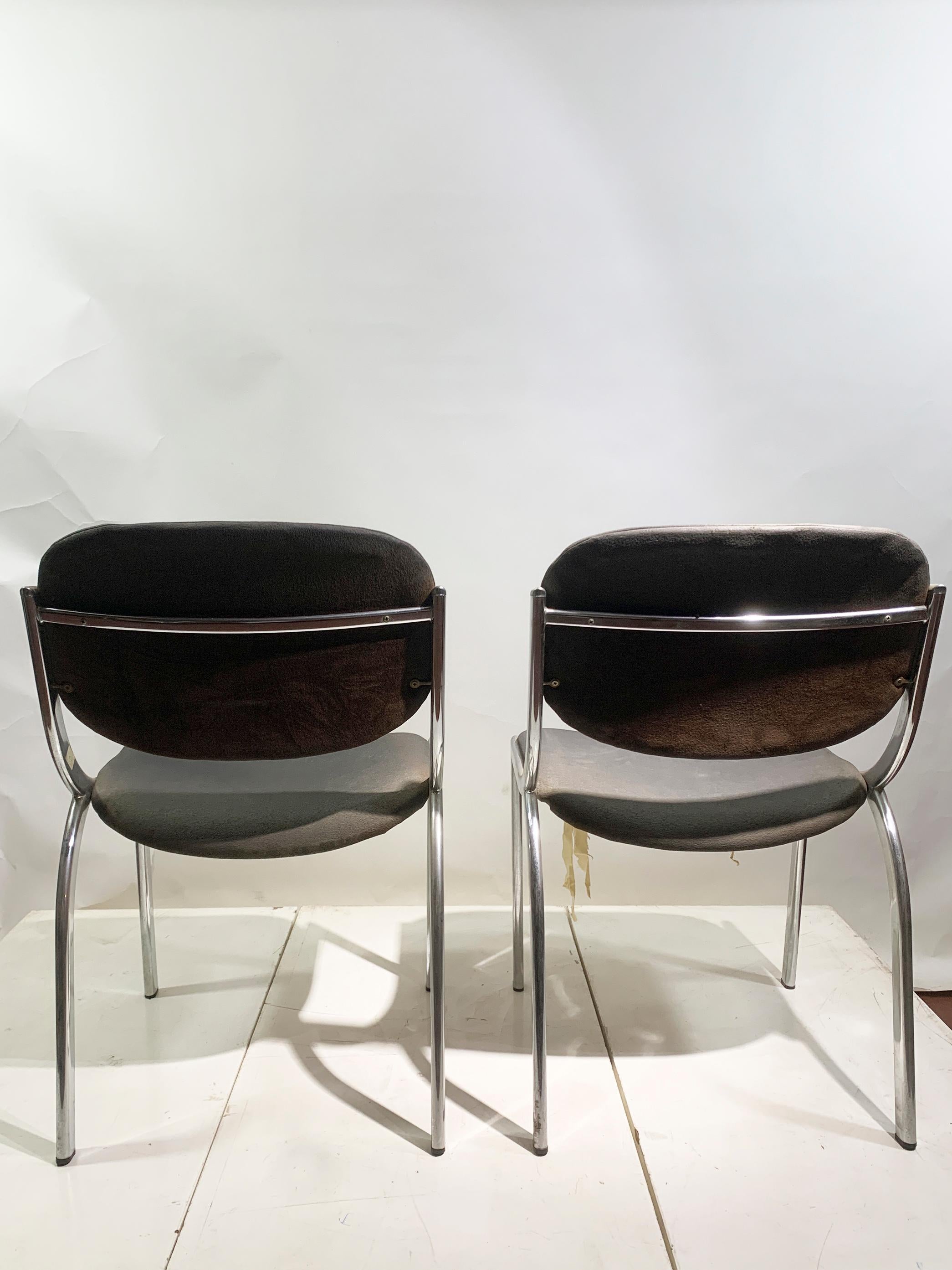 5 Stühle aus Chrom und Stoff aus der späten Jahrhundertmitte, COM, 1970er Jahre im Angebot 6