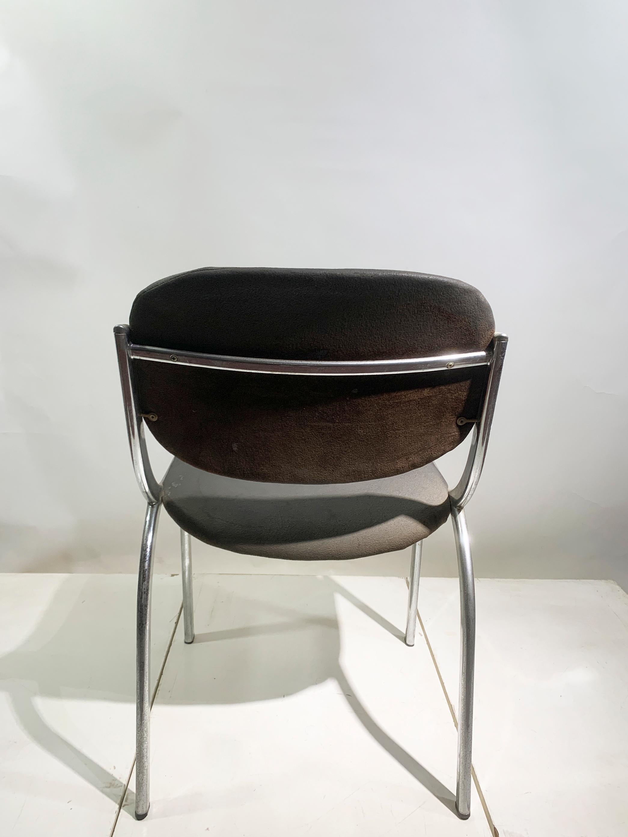 5 Stühle aus Chrom und Stoff aus der späten Jahrhundertmitte, COM, 1970er Jahre im Angebot 12